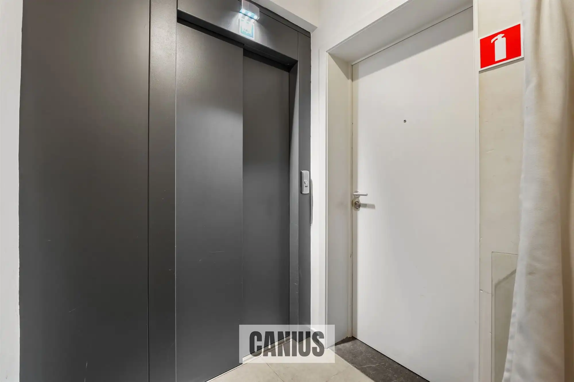 UITZONDERLIJK RUIM APPARTEMENT VAN 161m² MET GROOT TERRAS EN GARAGE IN HARTJE SINT-TRUIDEN foto 31