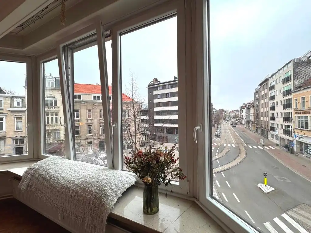 Ruim instapklaar appartement met 3 slaapkamers foto 5