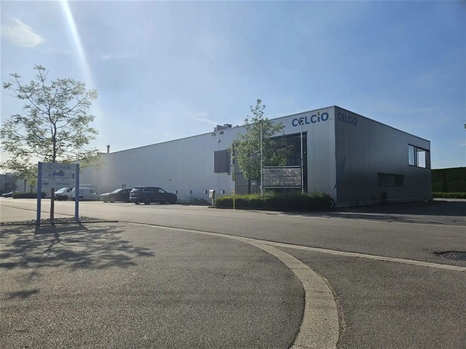 High-end bedrijfspand op toplocatie foto {{pictureIndex}}