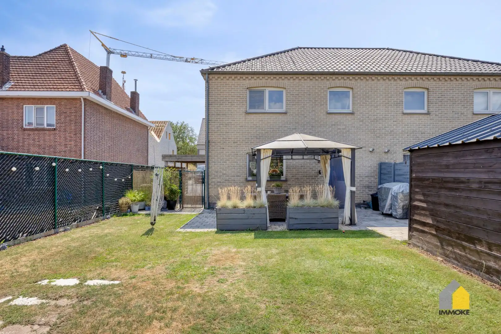 Energiezuinige, halfvrijstaande woning op 2a 82ca met 3 slpk, mooie tuin en carport. foto 27