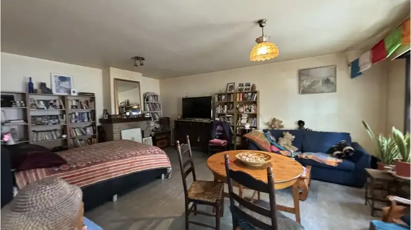 Comfortabel 2-slaapkamerappartement met Terras te koop in Brugge foto 3