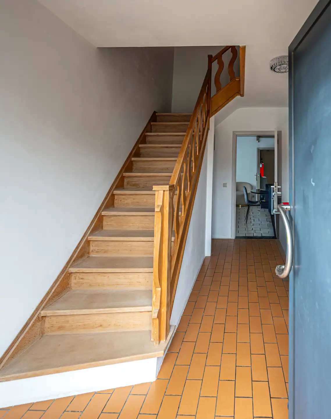 Aangenaam gezinswoning met garage en tuin foto 6