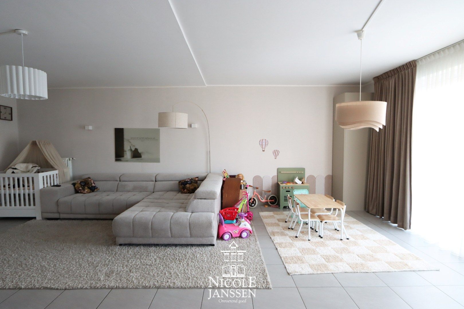 Halfvrijstaande nieuwbouwwoning met drie slaapkamers en carport foto 4