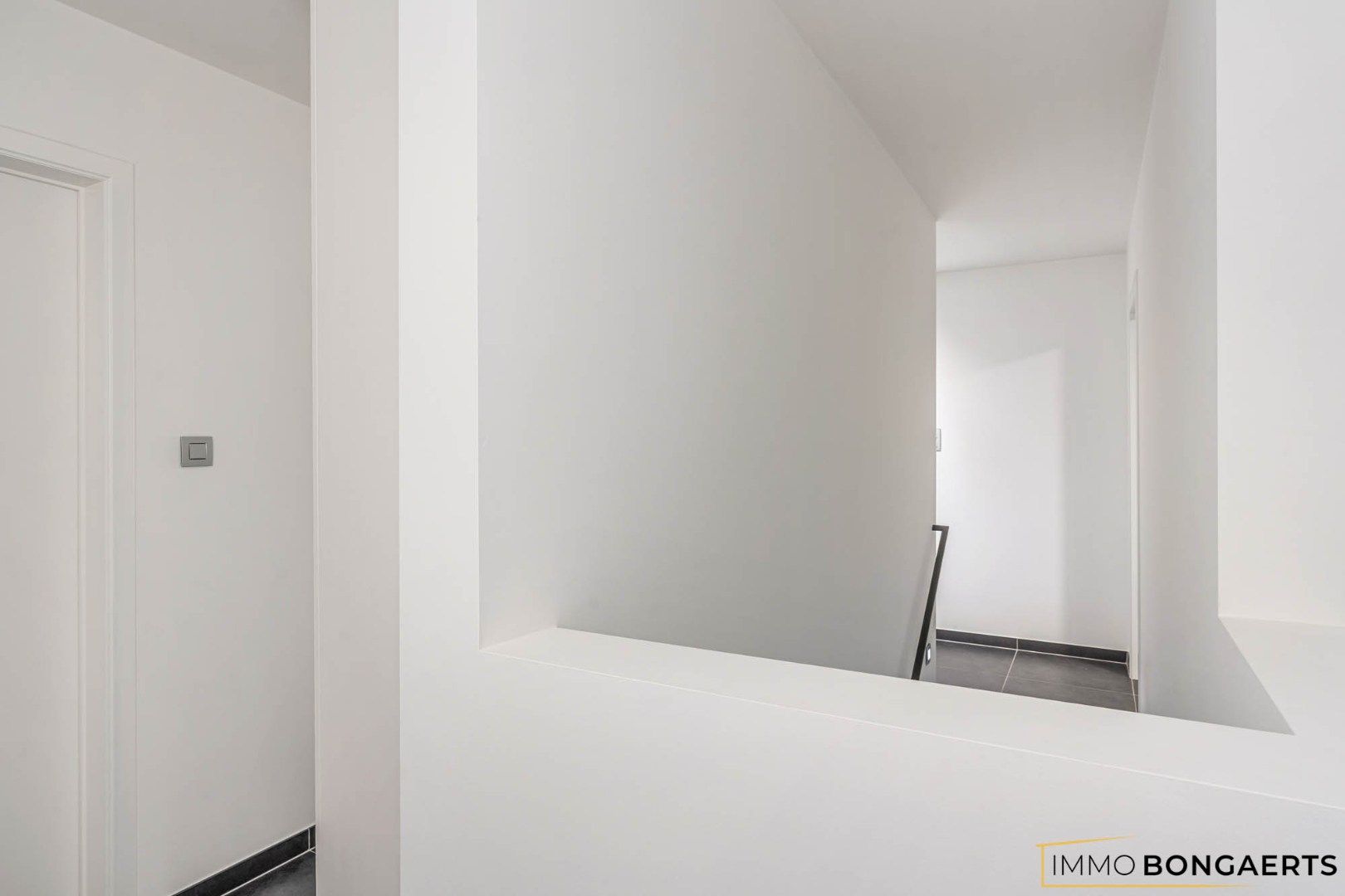 Ruime woning met 3 slaapkamers  foto 16