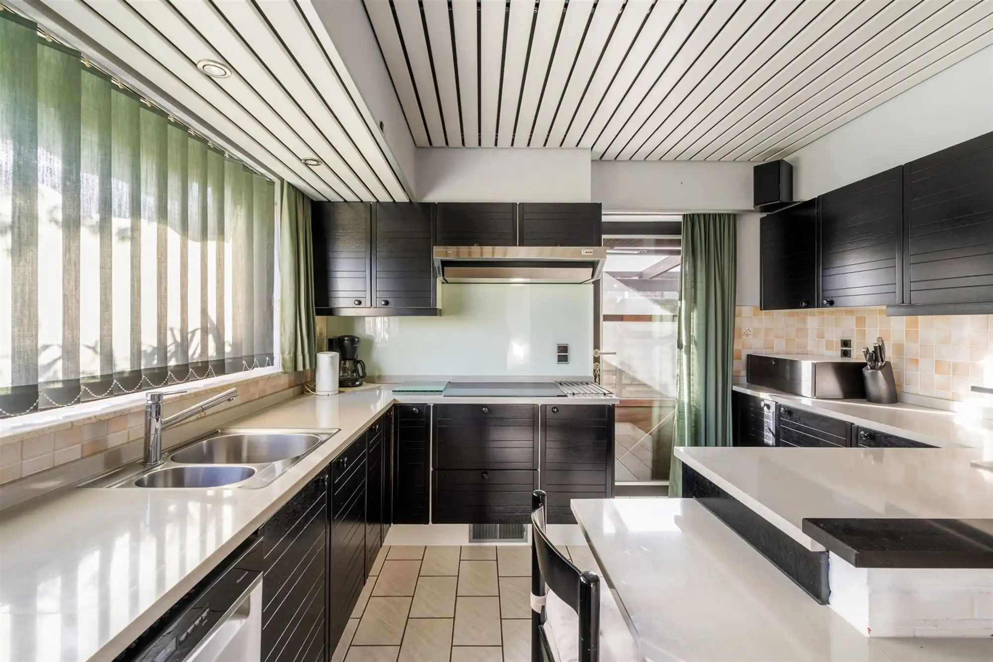 HEEL GOED ONDERHOUDEN WONING MET 3 SLAAPKAMERS UITERST RUSTIG GELEGEN OP EEN PERCEEL VAN 14A TE HEPPEN foto 11