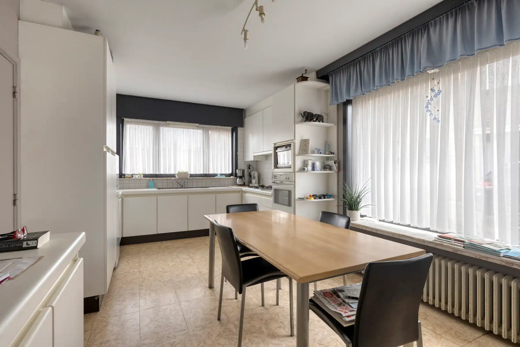 Kloeke woning met tuin en garage! foto 8