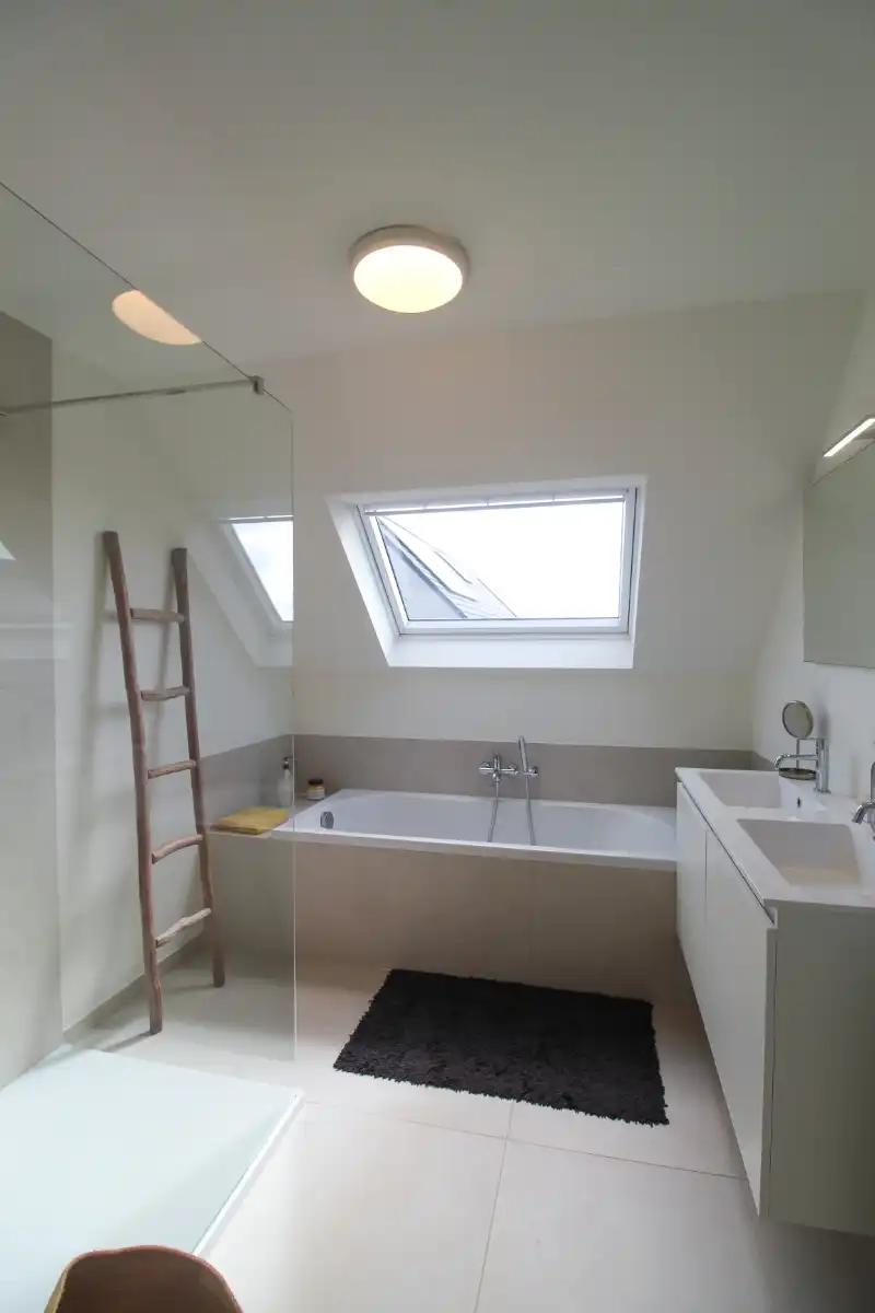 Ruime nieuwbouwwoning te Roeselare foto 11