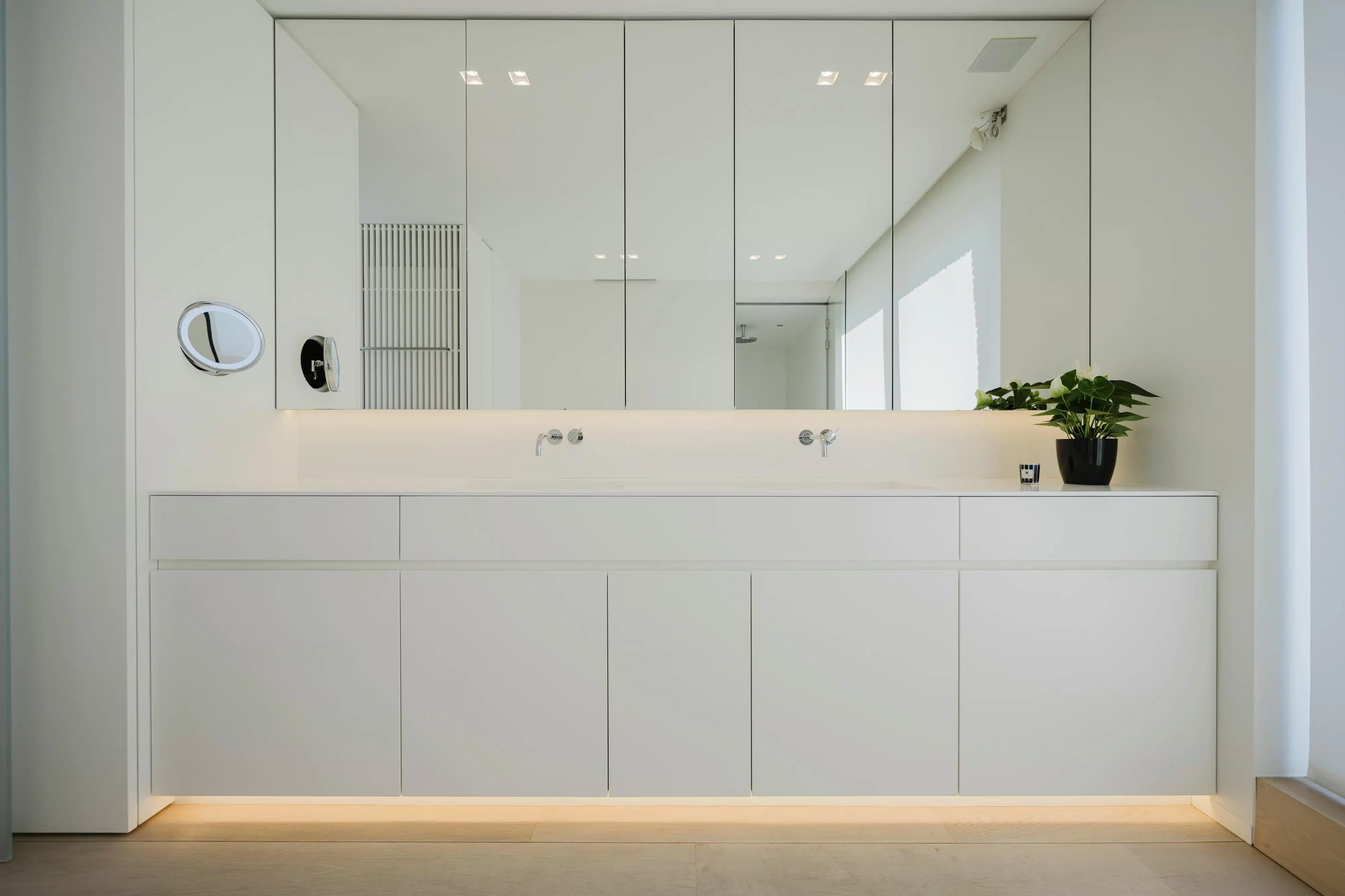 Exclusieve villa met zwembad en paardenstallen in Heule! foto 25
