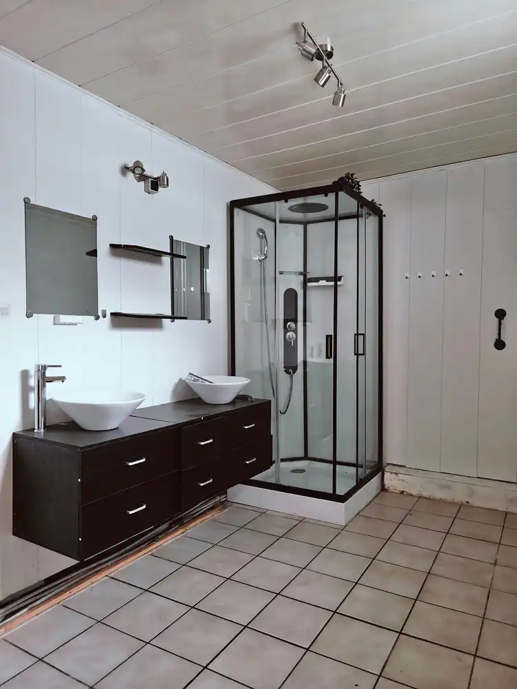 Te renoveren rijwoning met 4 slaapkamers en leuke stadstuin. foto 10