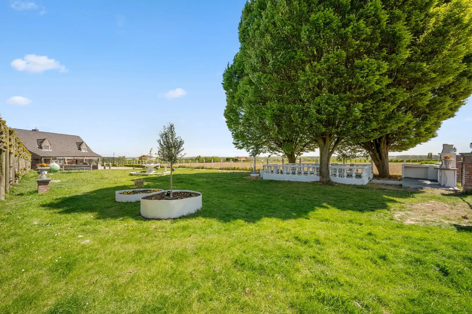Landelijk gelegen villa op prachtig terrein te Oplinter foto 29