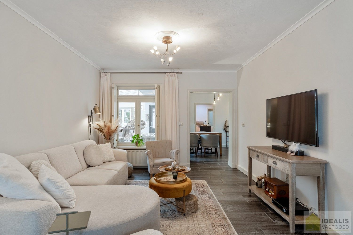 IDEALIS VASTGOED – Prachtige, stijlvolle woning mét B&B-gedeelte, van maar liefst +-315m² foto 12