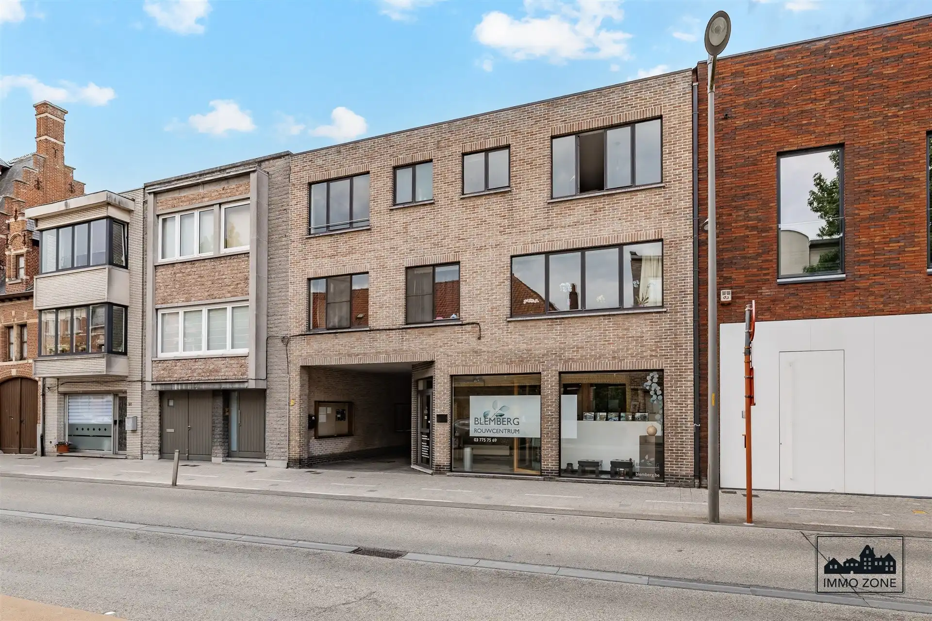 Appartement te koop met garagebox in Sint-Gillis-Waas foto 2