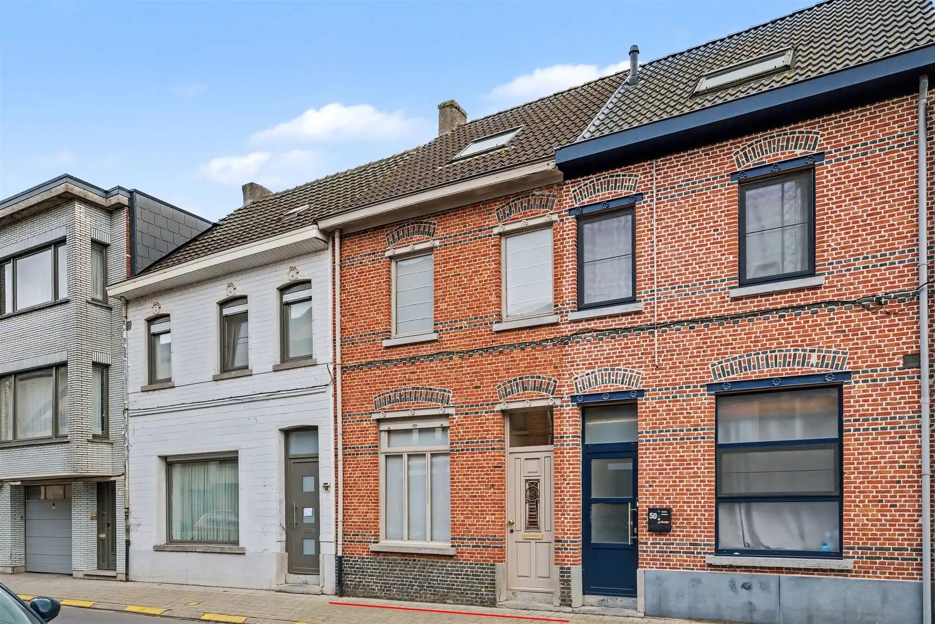 Hoofdfoto van de publicatie: Charmante starterswoning met 3 slaapkamers en garage nabij het centrum van Sint-Gillis-Waas