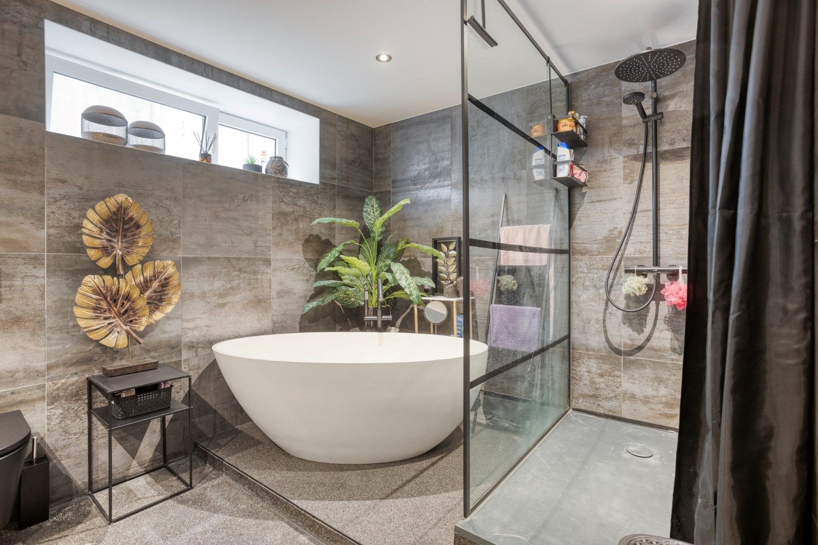Zeer ruime instapklare open bebouwing met 5 slaapkamers op 819 m² in Lommel ! foto 17
