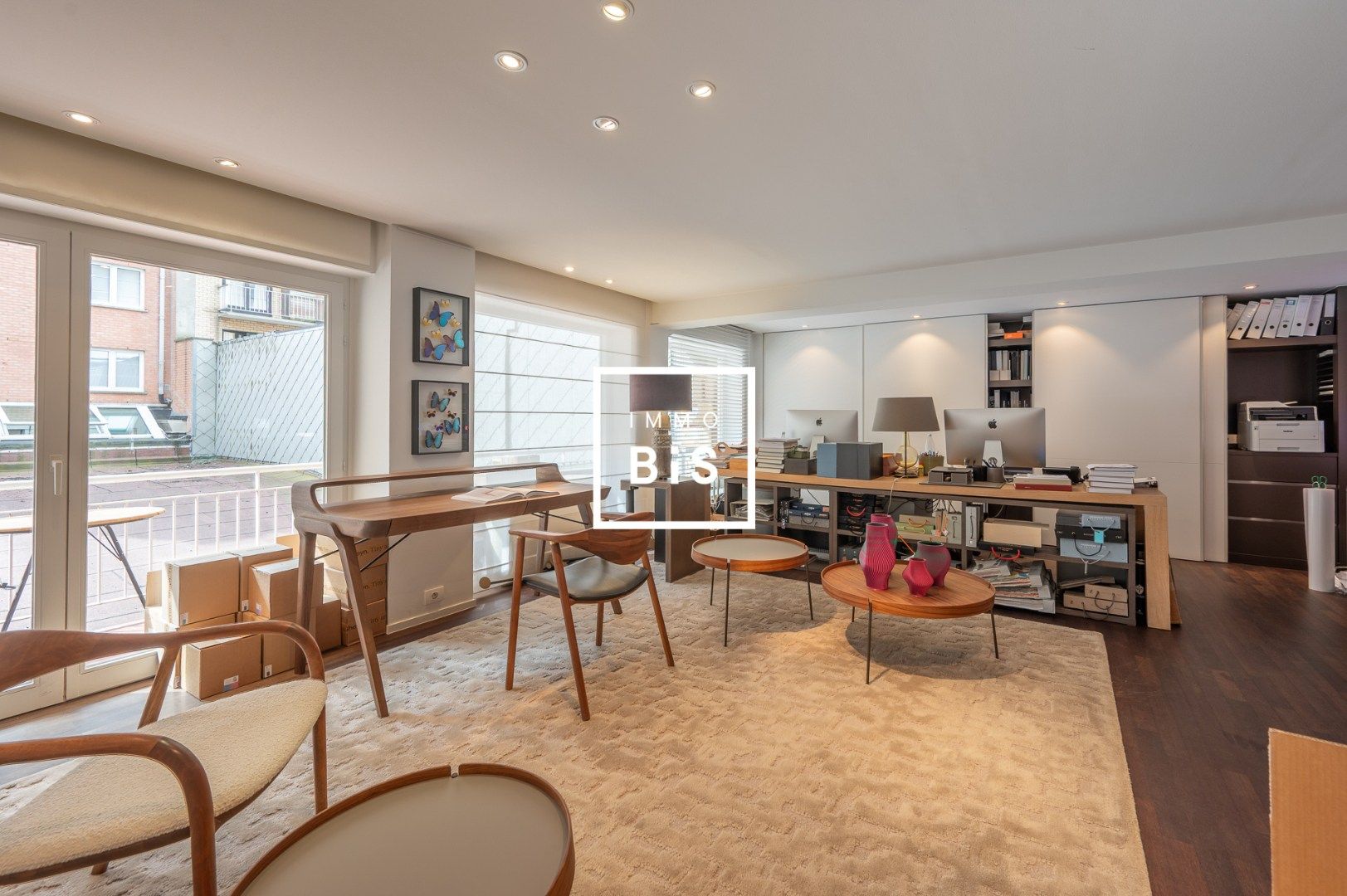 Ruim handelspand op de Zeedijk in het Zoute met brede etalage foto 6