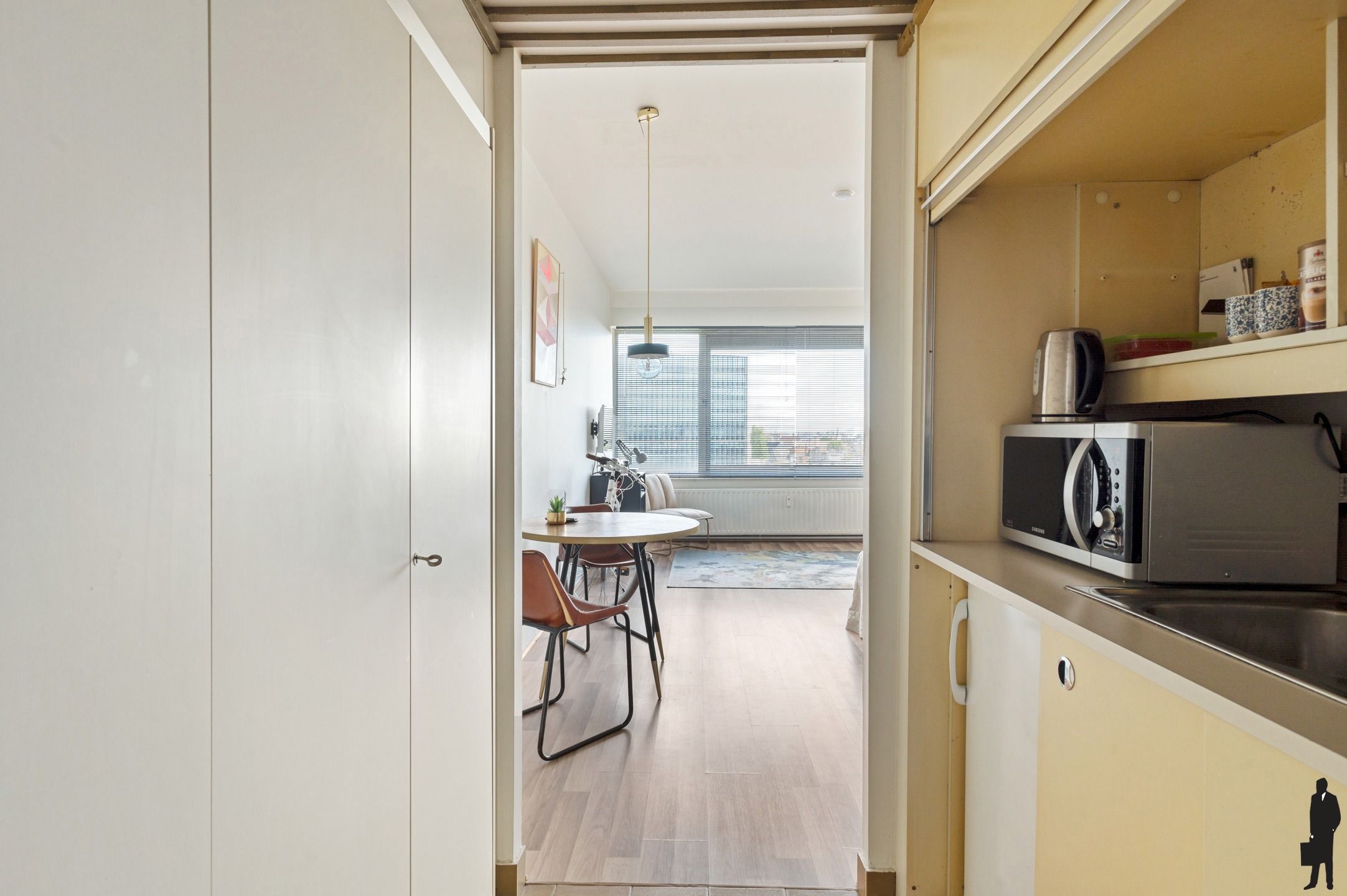 Gerenoveerd studio-appartement op toplocatie.  foto 9
