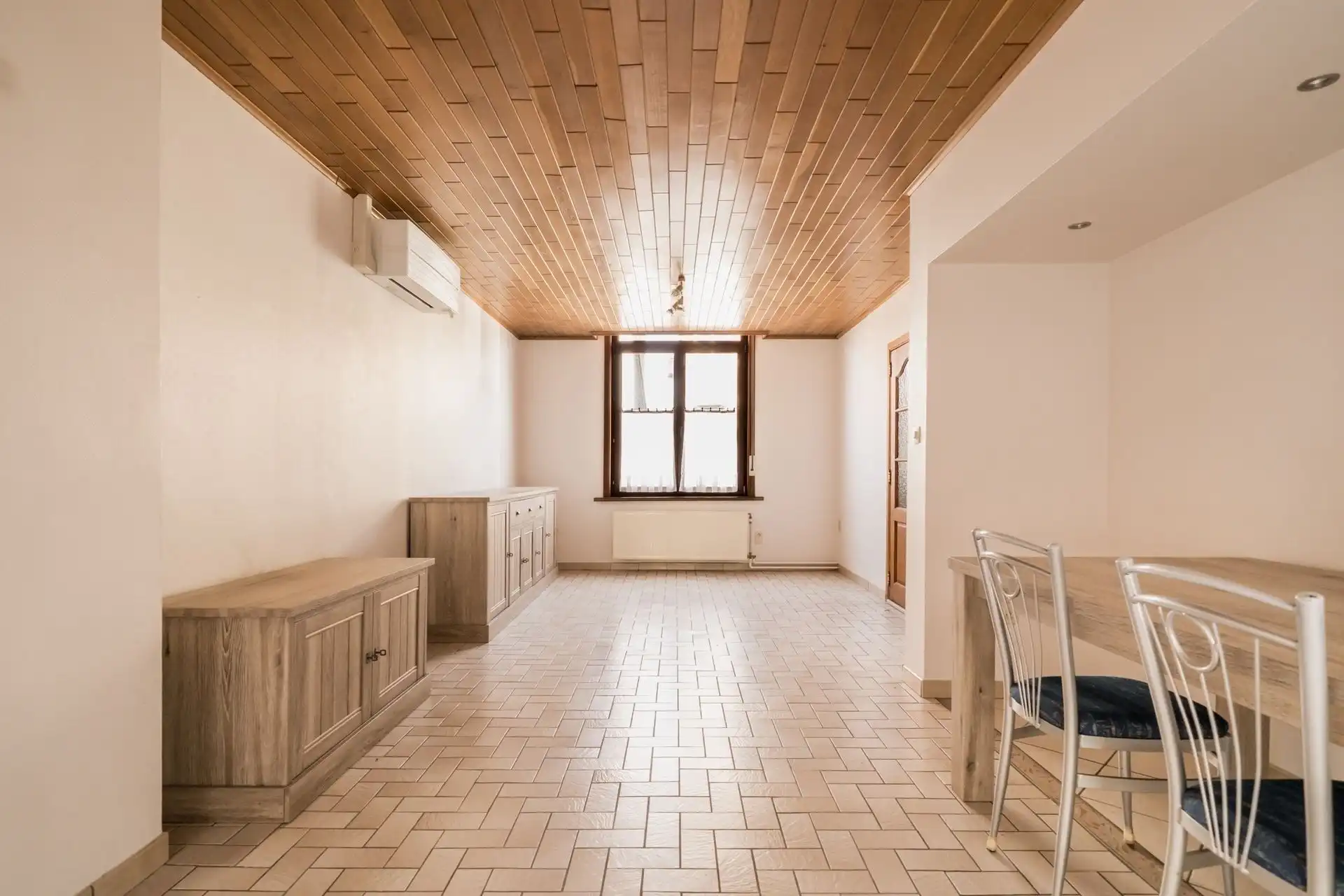 Eengezinswoning met 3 slpks en toegang via de tuin! foto 8