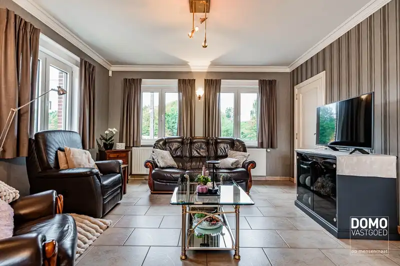 UITZONDERLIJK PERCEEL VAN 2 HA 50 A MET RUIME WONING EN TAL VAN MOGELIJKHEDEN foto 9