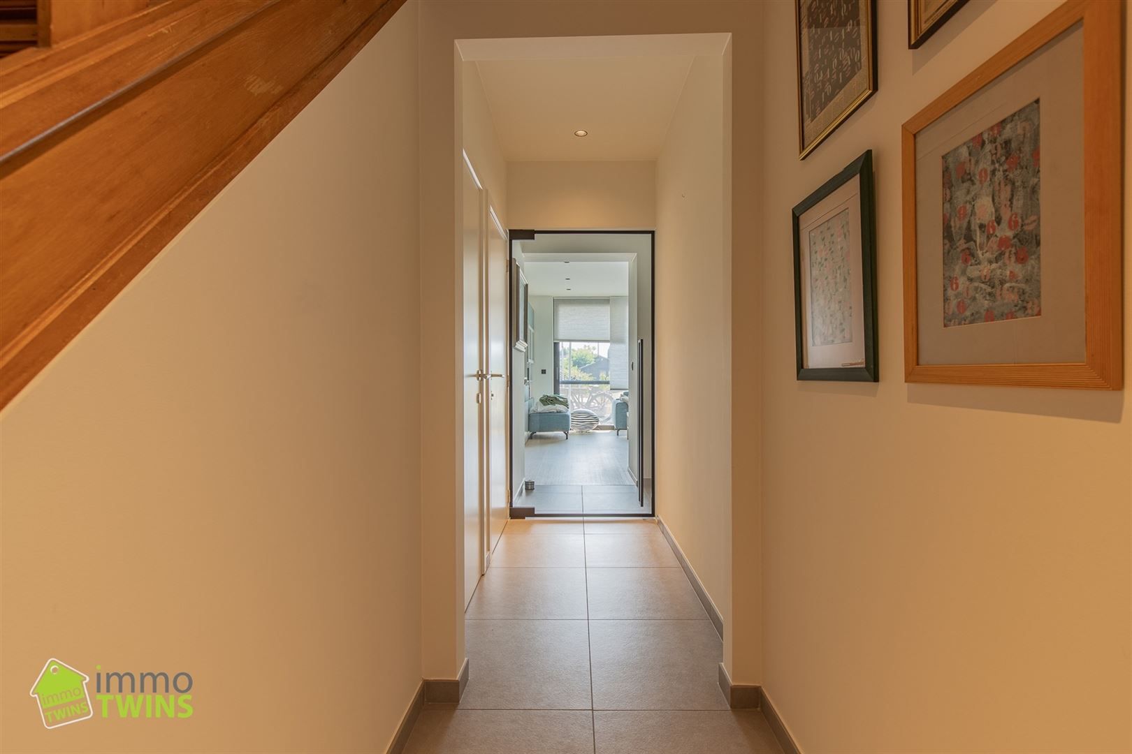Instapklare woning met strak design te Grembergen foto 3