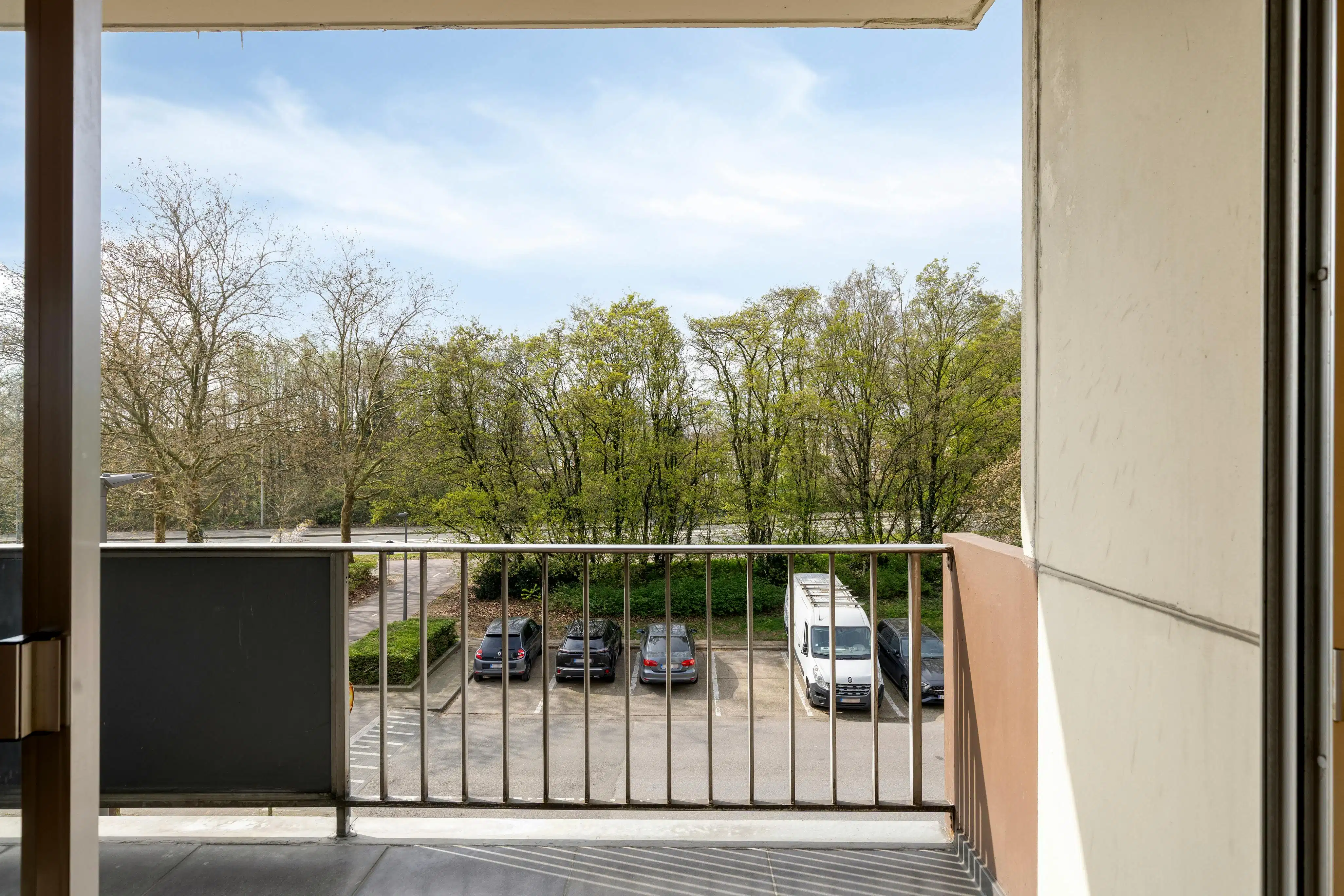 Appartement met 3 slaapkamers en parking te koop in Merksem! foto 4