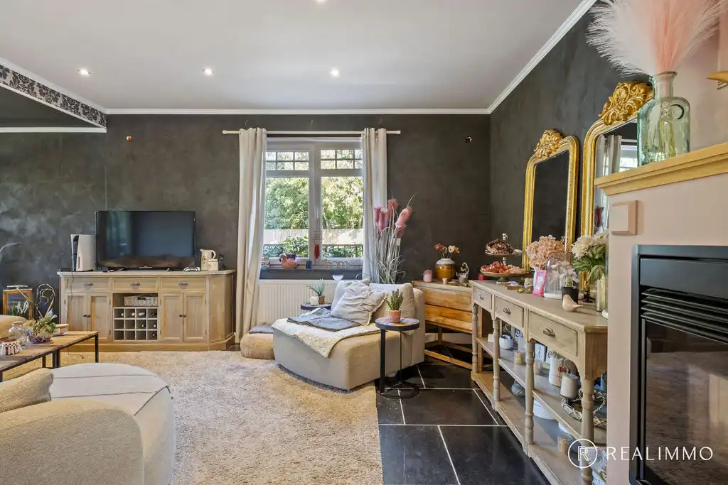 Exclusieve villa met ruime woonoppervlakte en rustige ligging! foto 11