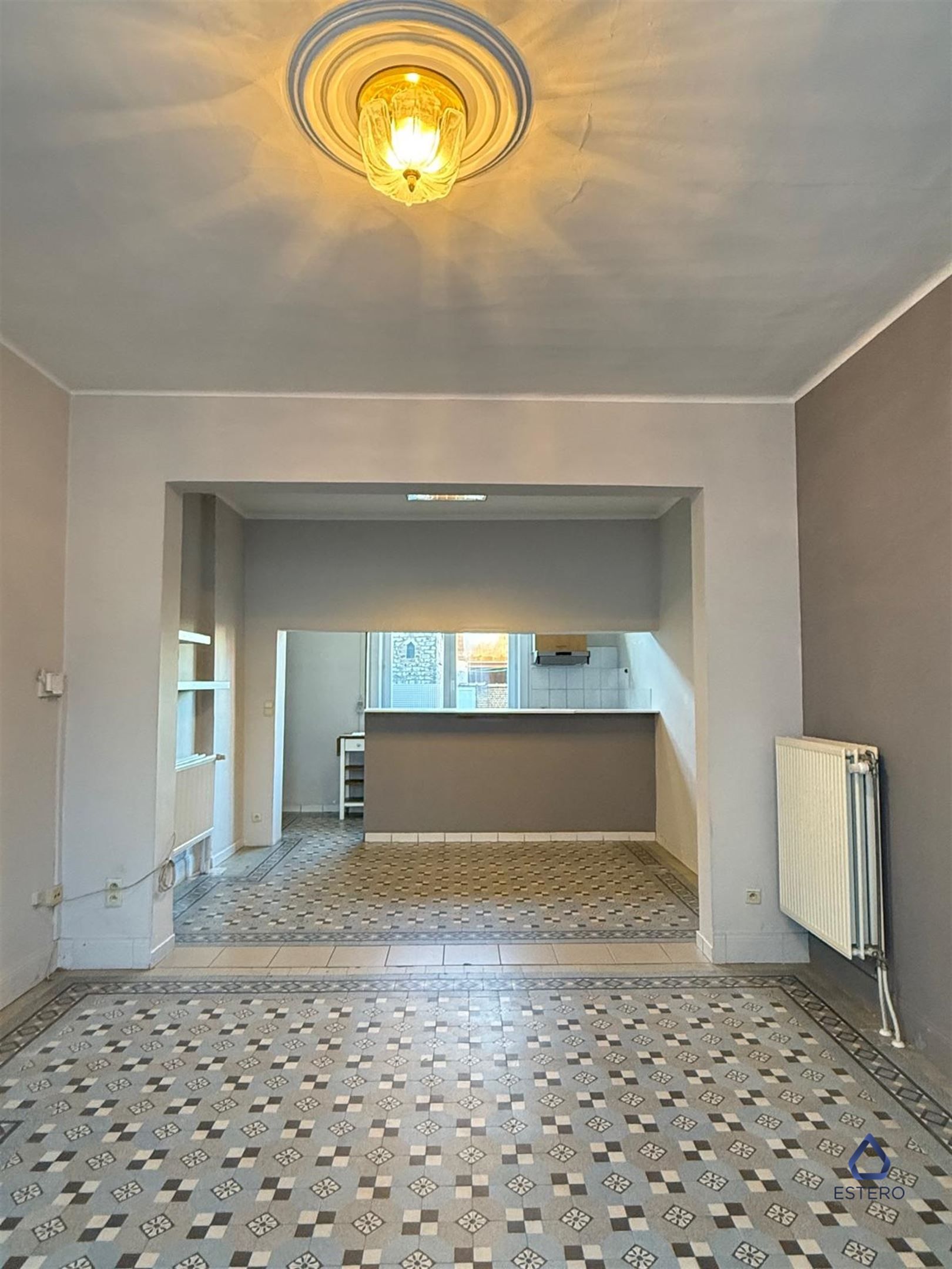 Ruime 2-slaapkamerwoning in Mere foto 2