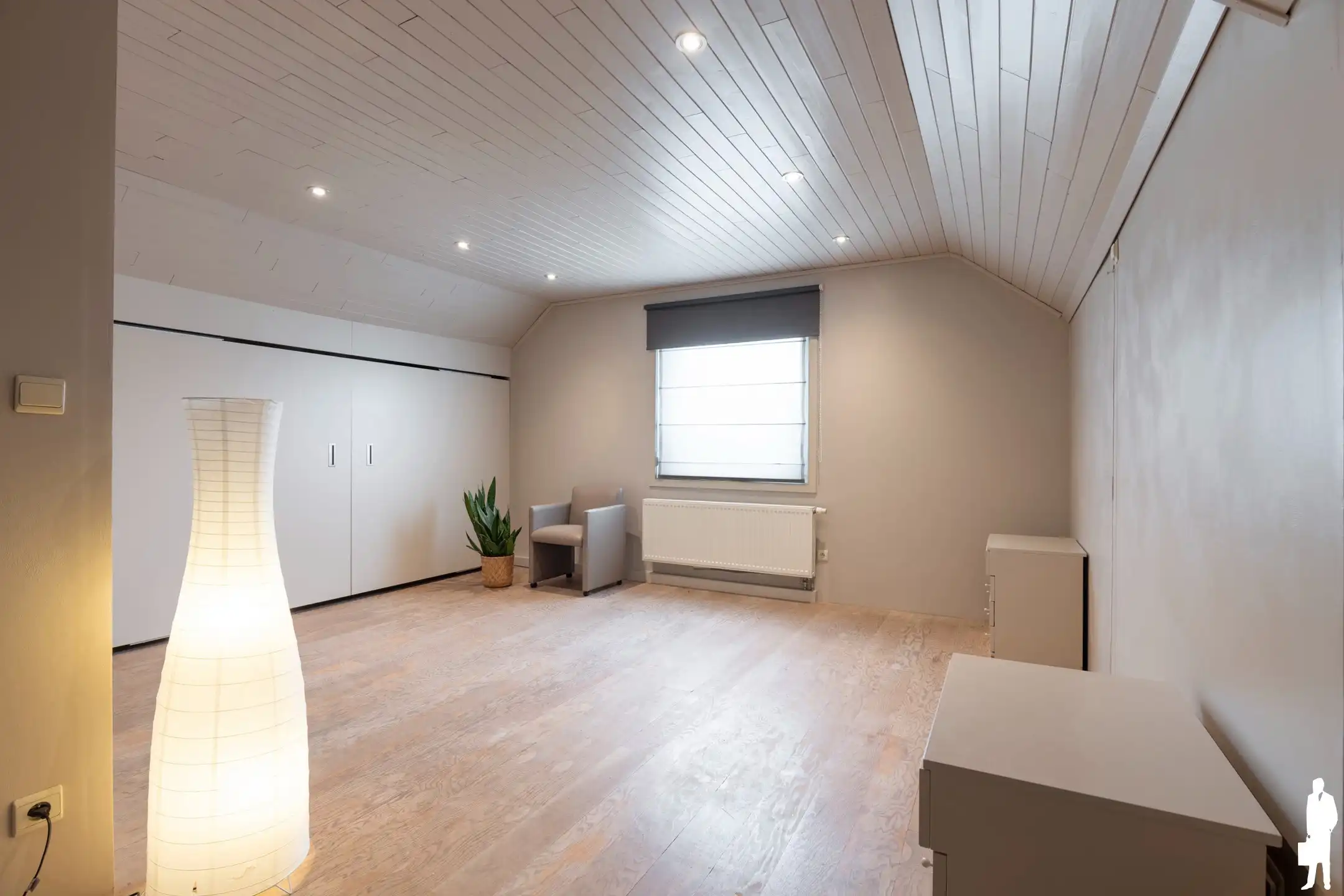 Ruime woning met 5 slpk. op ca. 16 are; uniek, groen gelegen foto 11