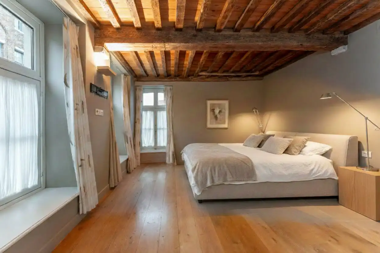 Nieuw appartement te koop (°2007) op toplocatie in Brugge foto 11