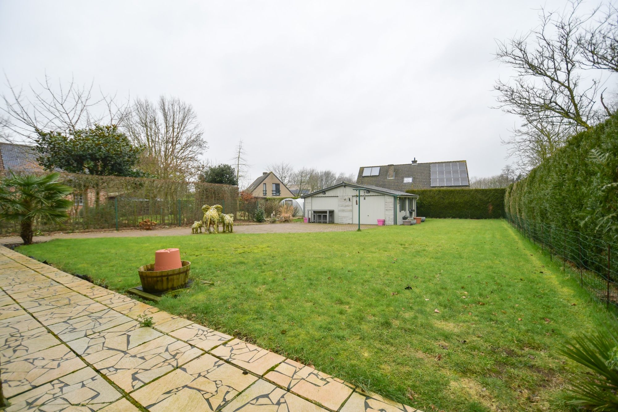 RUIME woning met grote tuin & tal van mogelijkheden op gunstige ligging foto 4