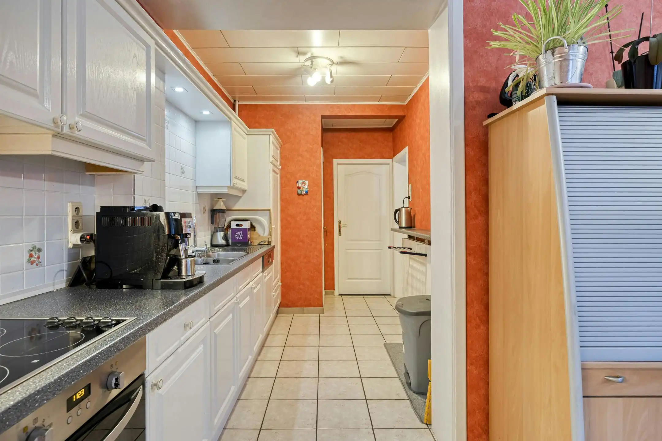 Ruime rijwoning met garage te Willebroek foto 5