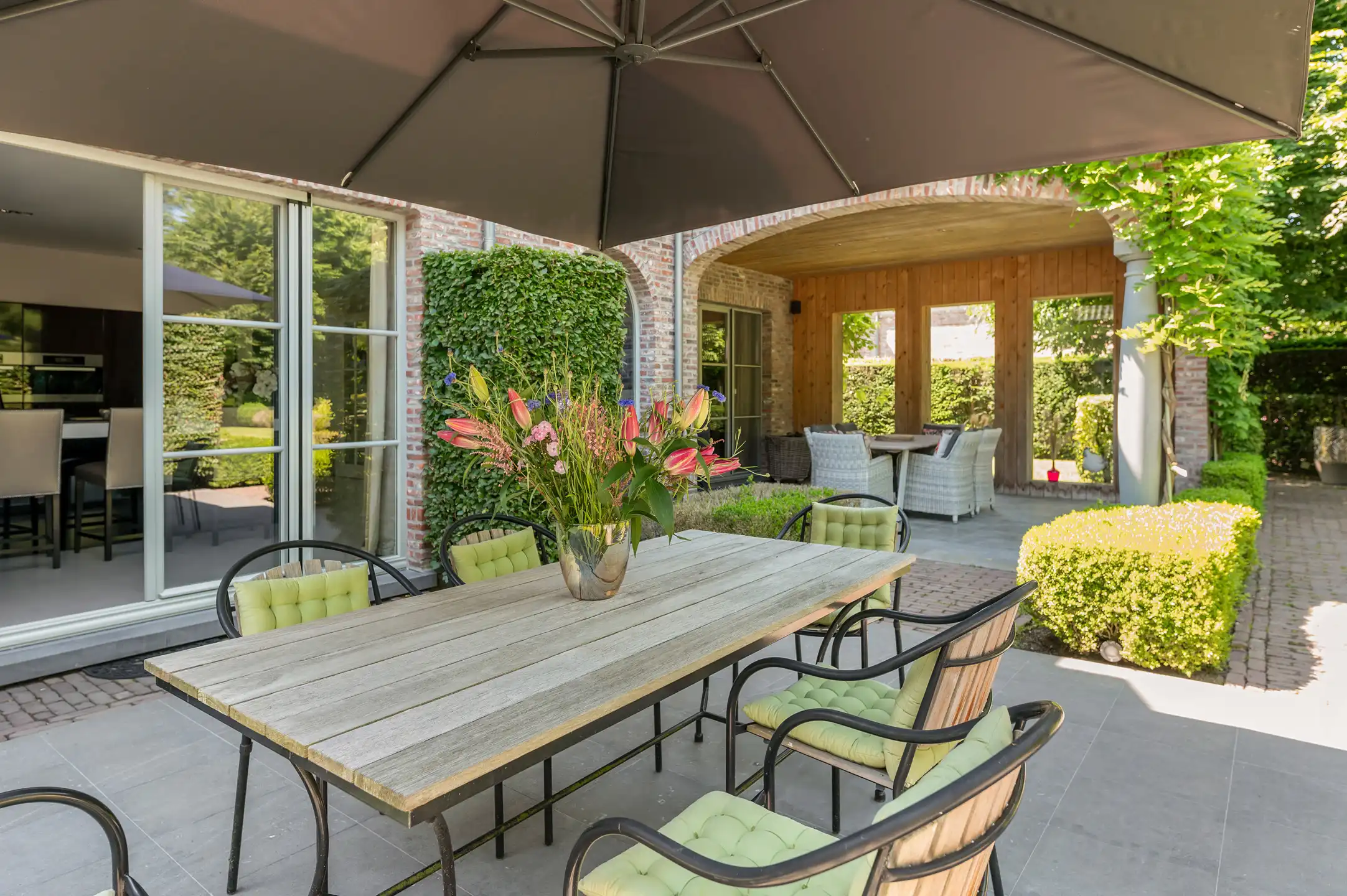 Villa van 600 m² met o.a. 4 slpk. en 3 badk.  foto 21