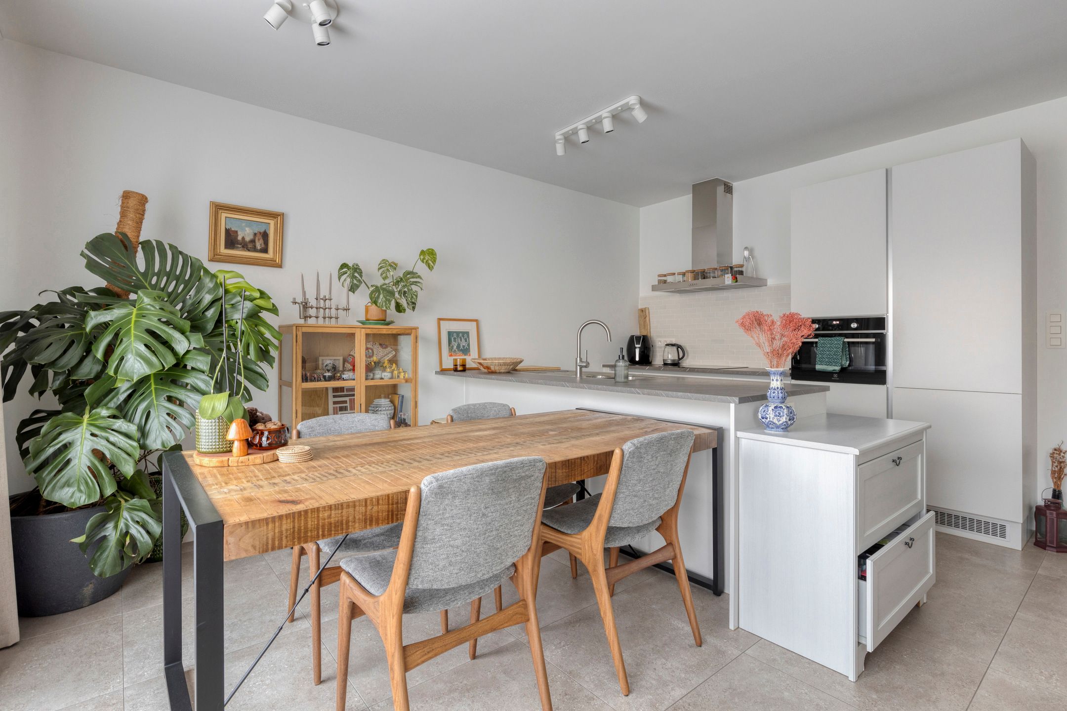 Comfortabel appartement met 2 slaapkamers en ruim terras foto 9