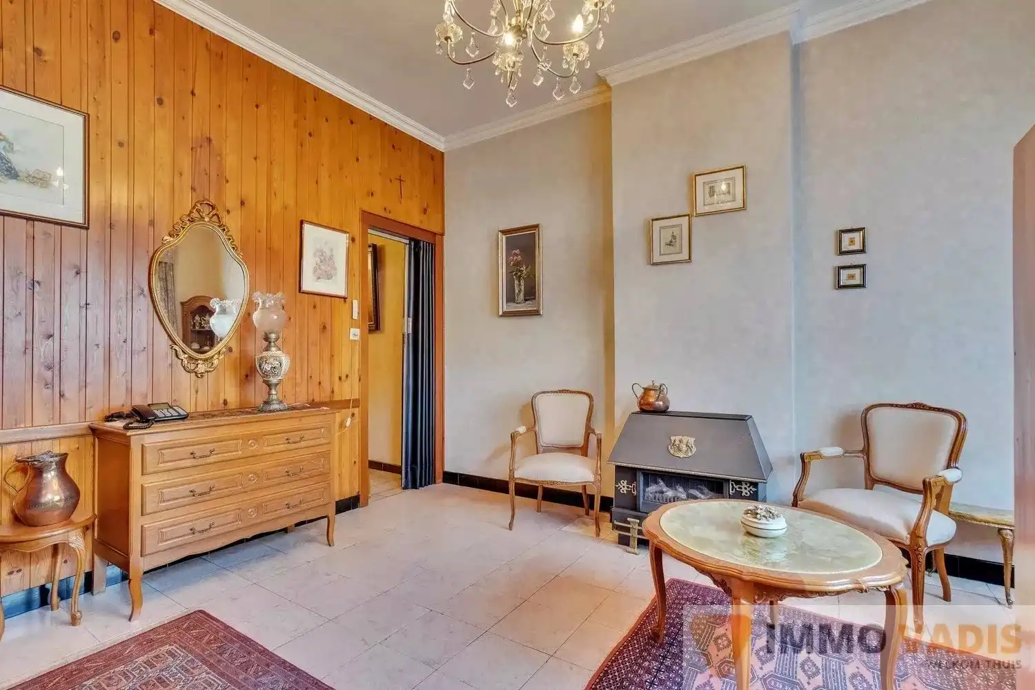 Gezinswoning met vier slaapkamers foto 3