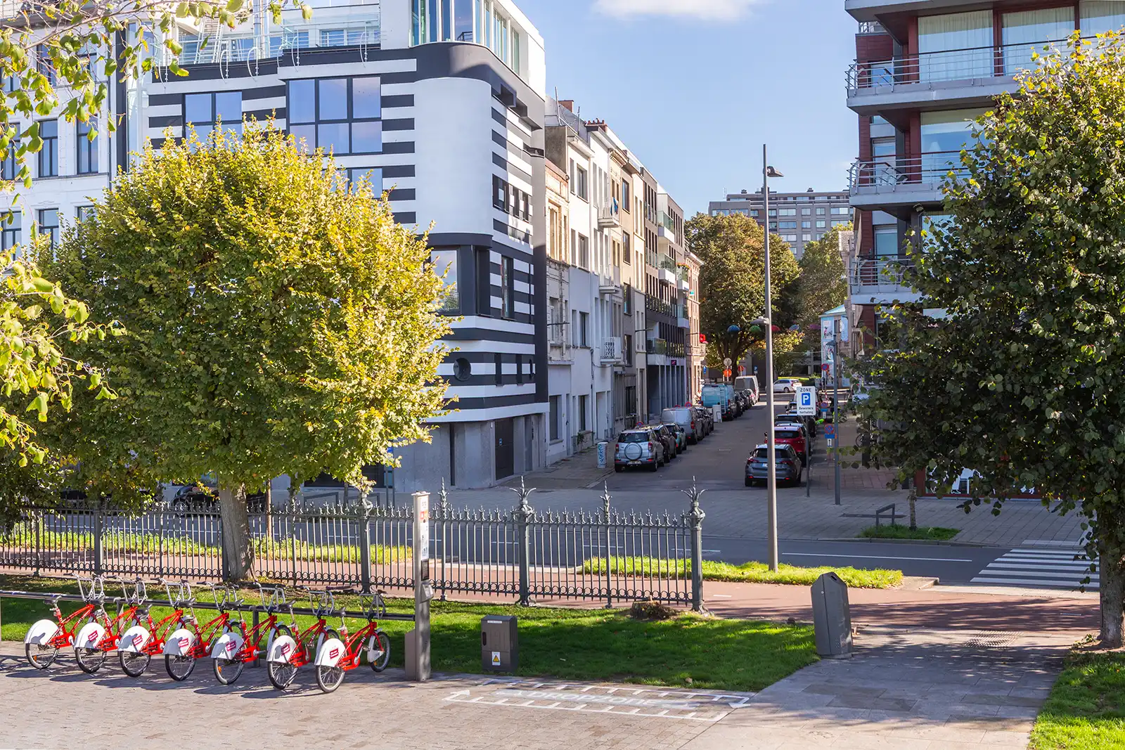 Luxueus en gemeubeld appartement met twee terrassen en parking op het Zuid foto 31