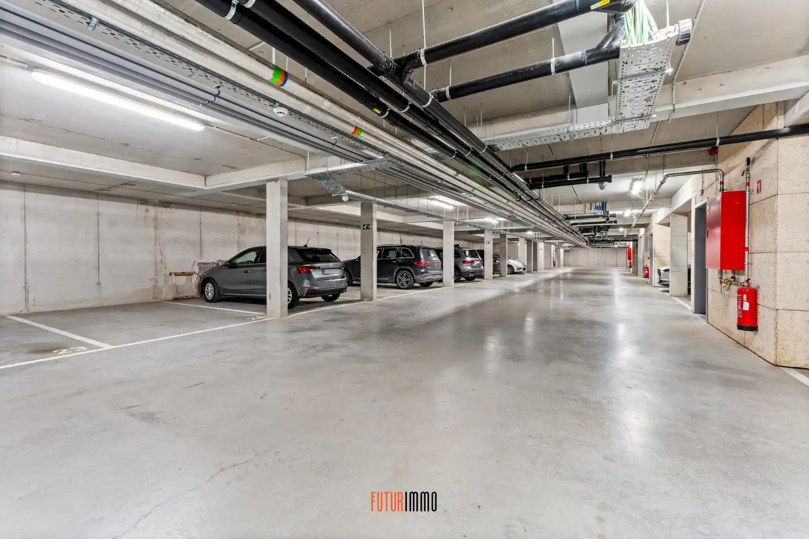 Ruim en lichtrijk 2-slpk appartement met dubbel terras foto 28