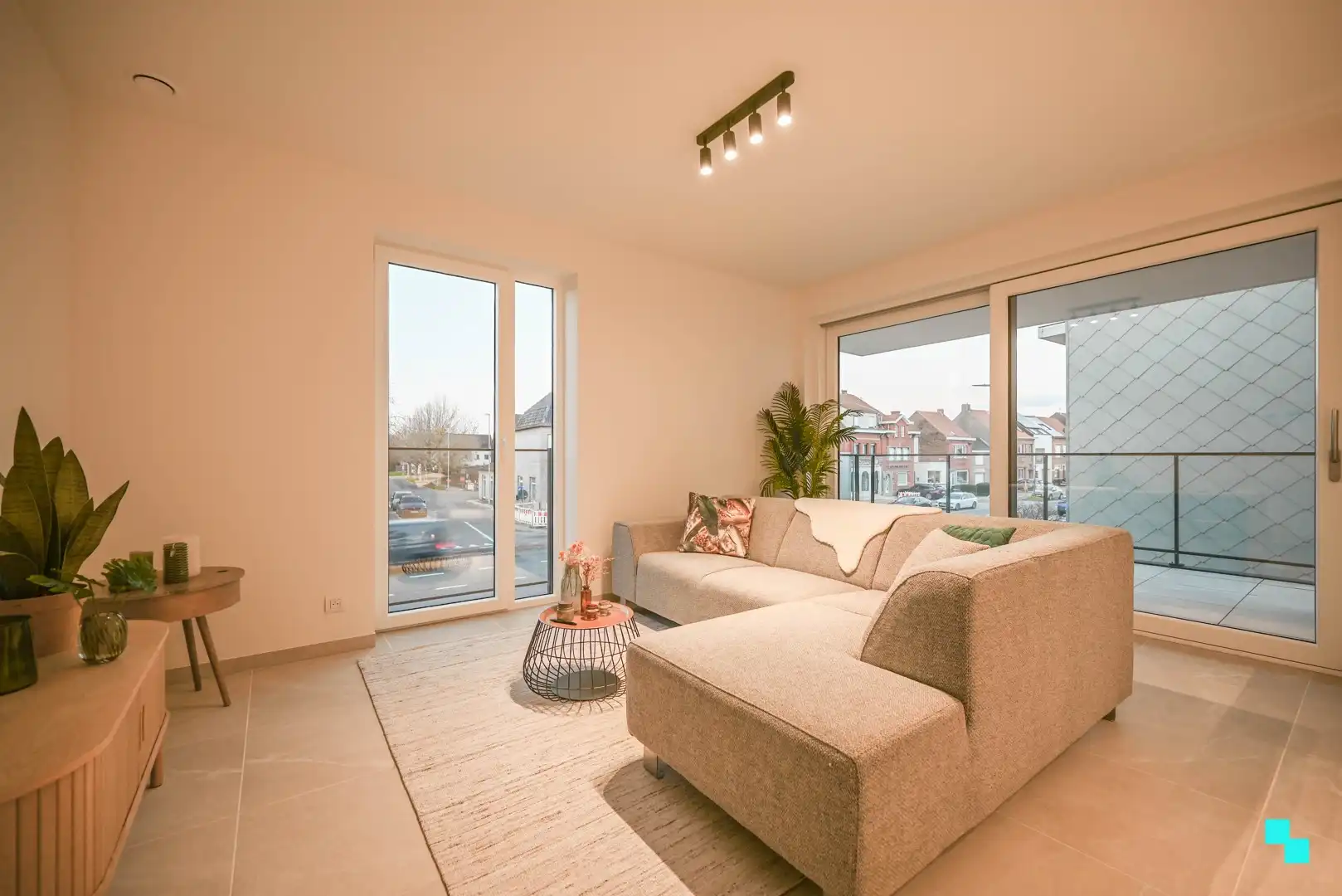 hoekappartement met aangenaam terras foto 10