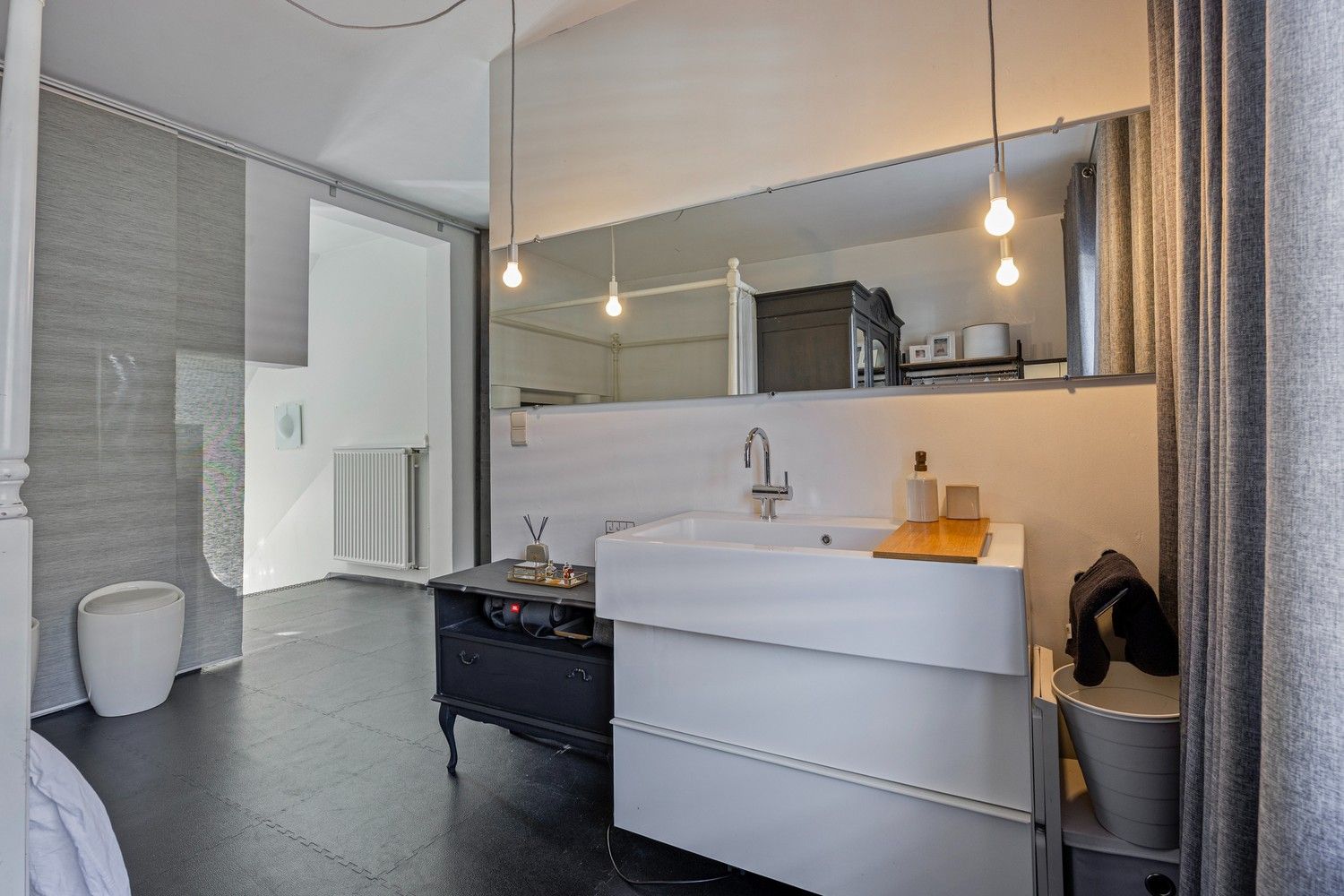 Charmante woning met industriële toets in het hart van Lanaken foto 20