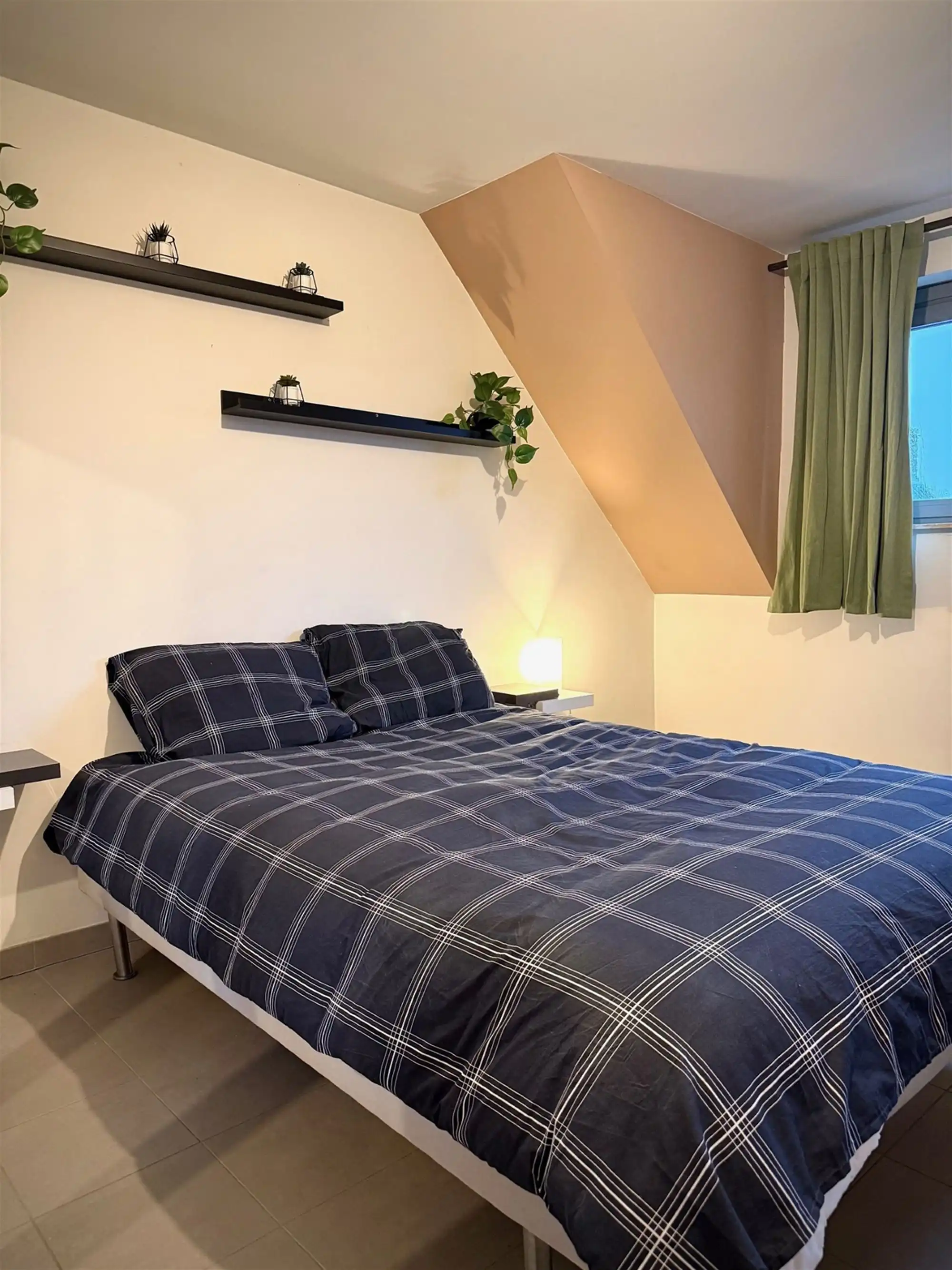 Dorps-APPARTEMENT (duplex) met 2 SLAAPKAMERS & TERRAS foto 7