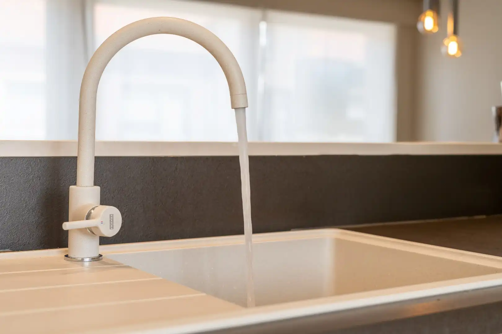 Luxe duplex appartement met 3 slaapkamers en 1 badkamer in Geluwe foto 9