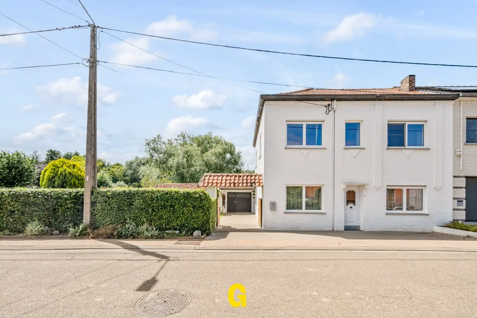 Te renoveren woning met veel karakter en leuke tuin te Lauw, op 3a 96ca foto 3