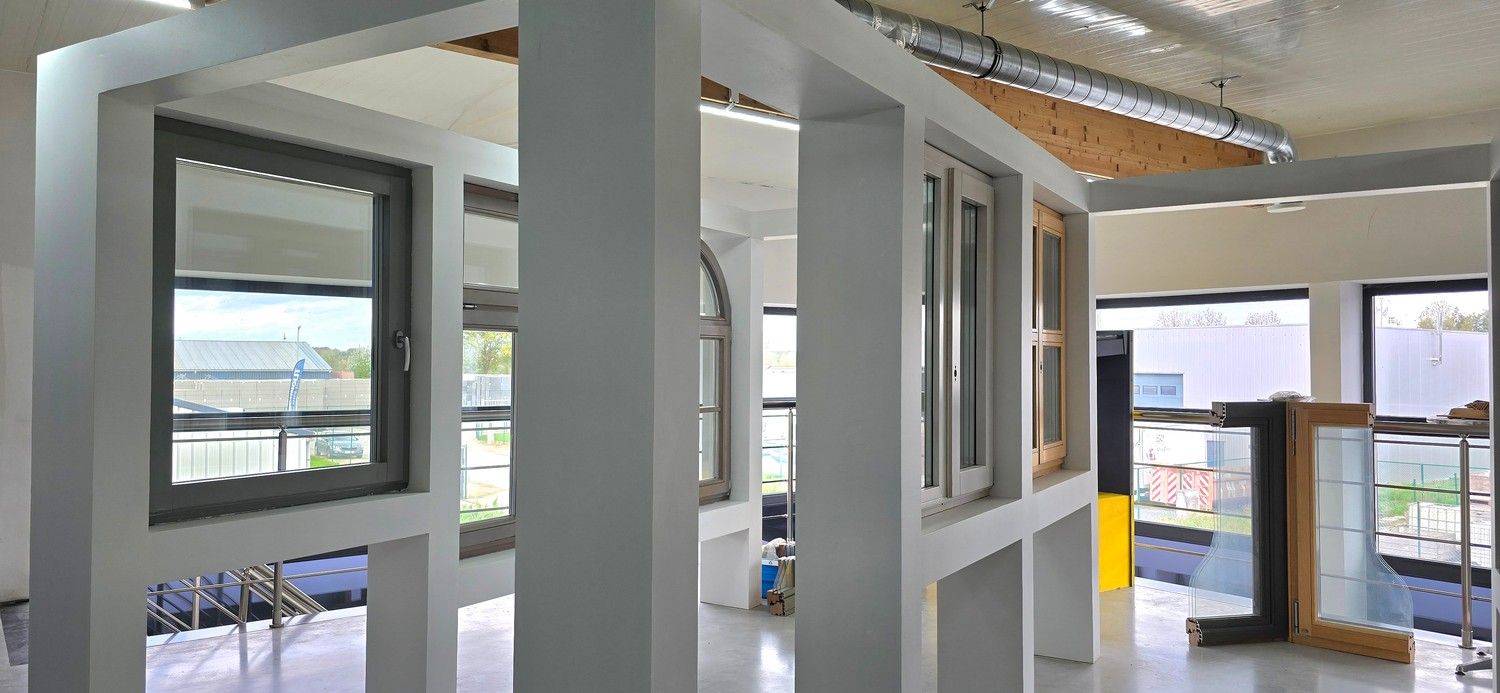 Strategisch goed gelegen bedrijfsgebouw met woonst te koop in Herk-de-Stad foto 8