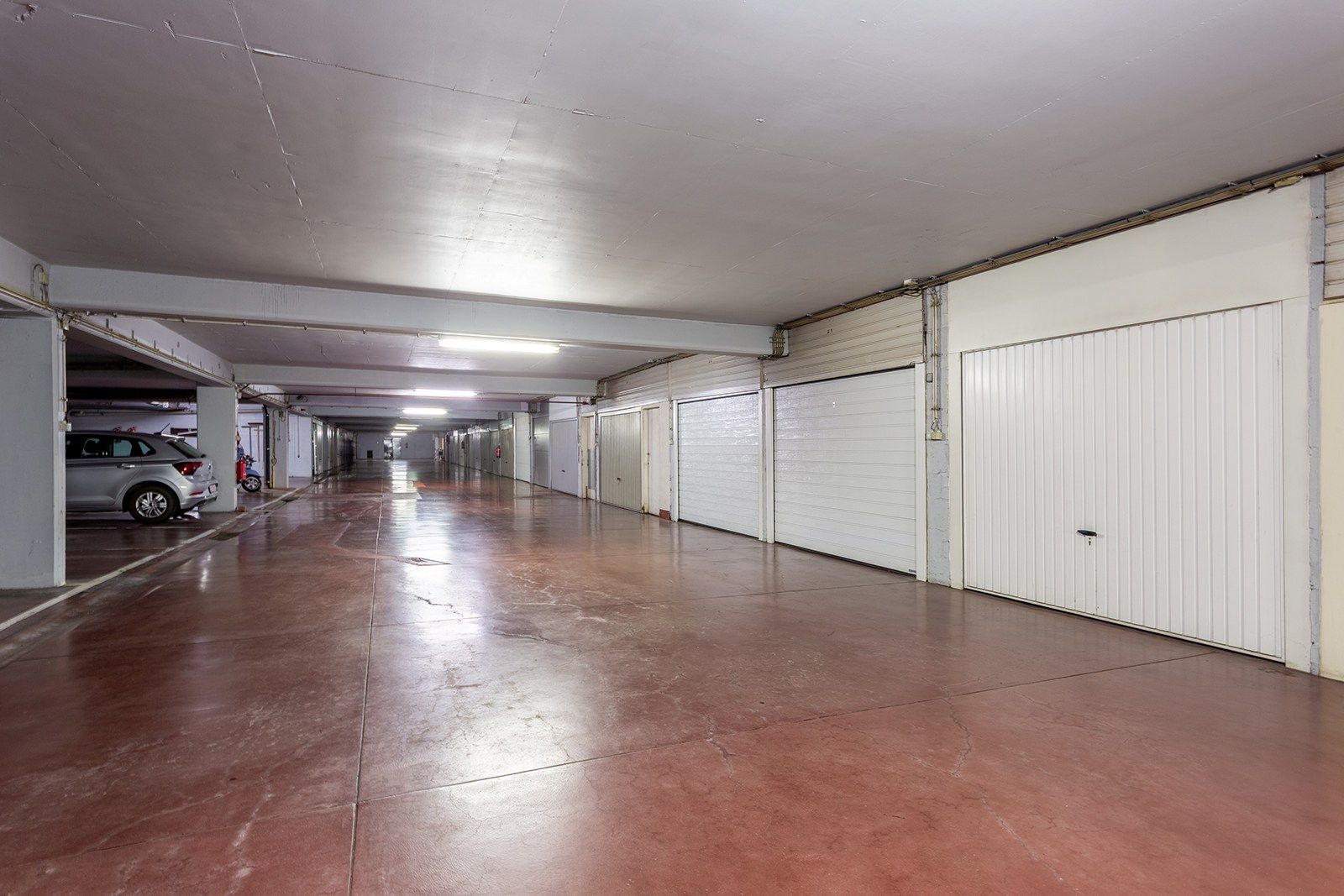 Ruim en lichtrijk appartement met 2 terrassen en garagebox foto 15