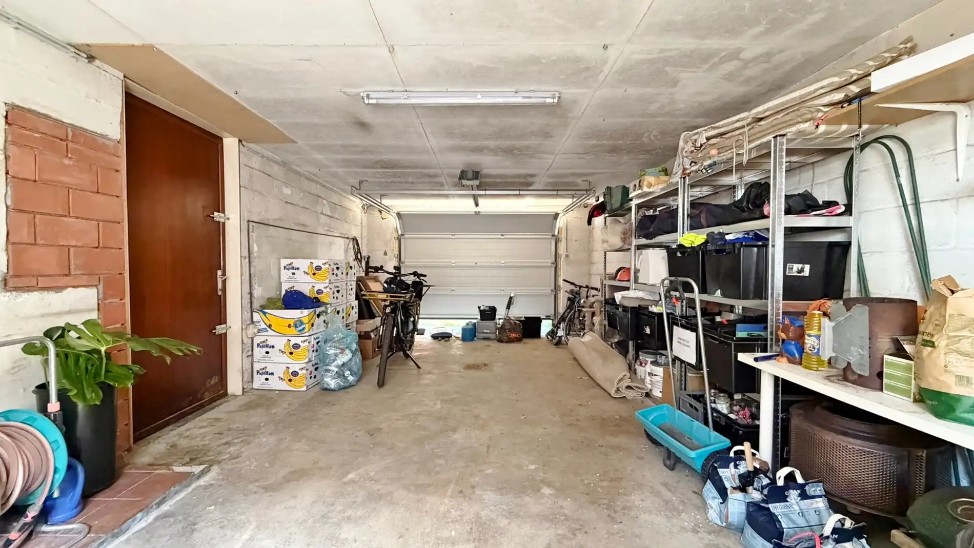 Ruime landelijk gelegen woning met zonnige tuin en garage  foto 13