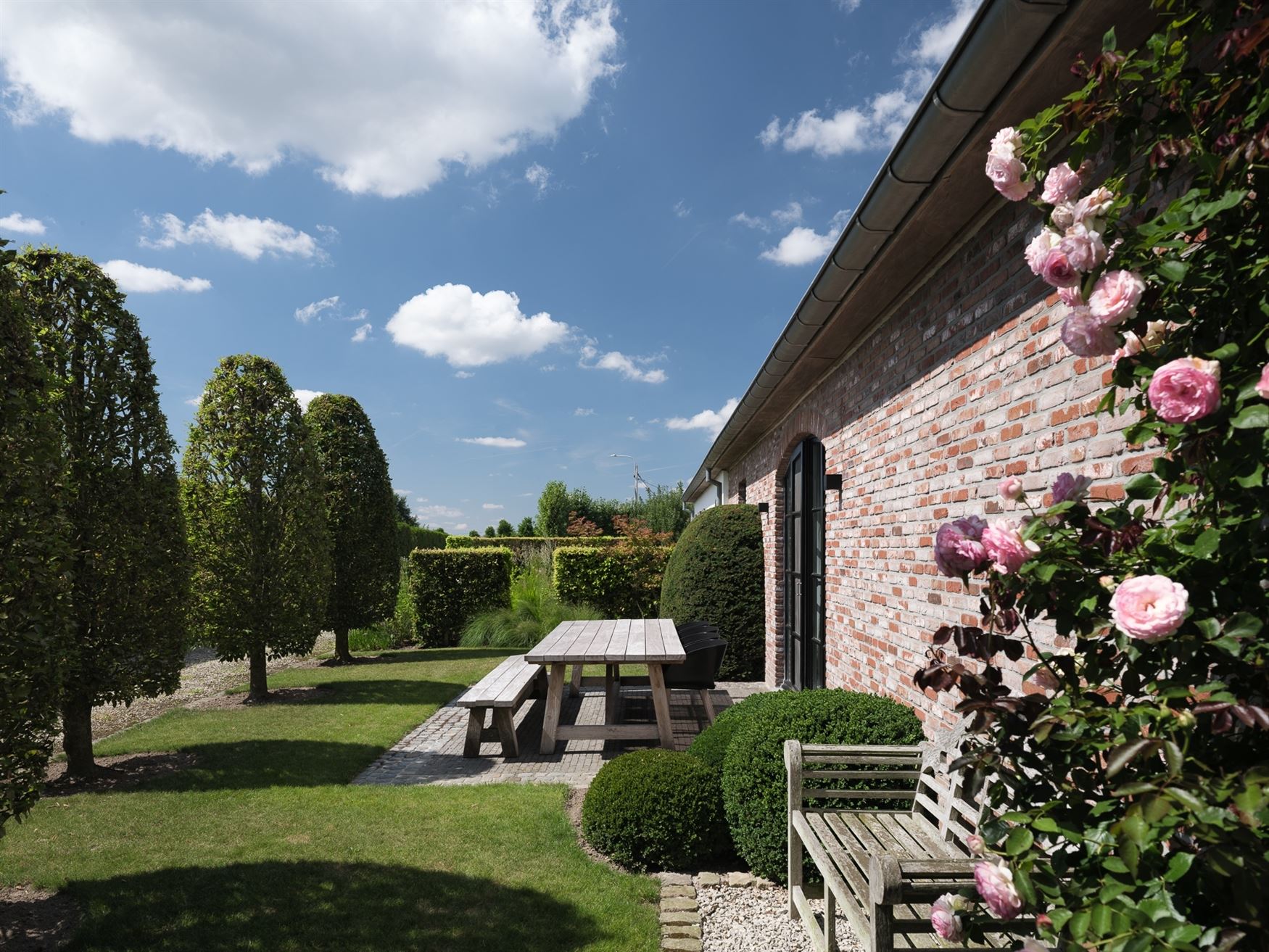 Karaktervolle hoeve met stijl en privacy foto 2