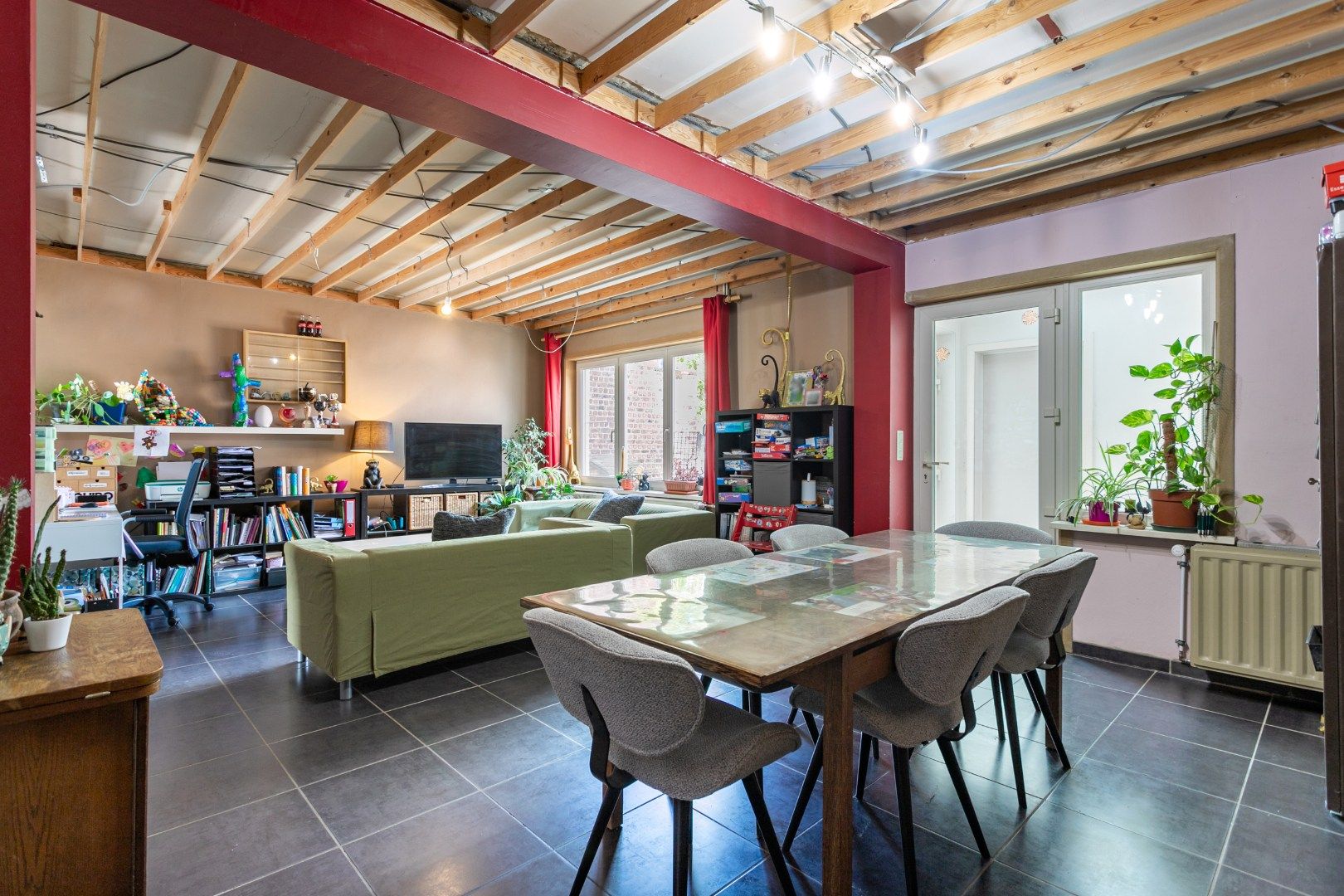 Op te frissen woning met 3 slpks en tuin te Roosdaal foto 7