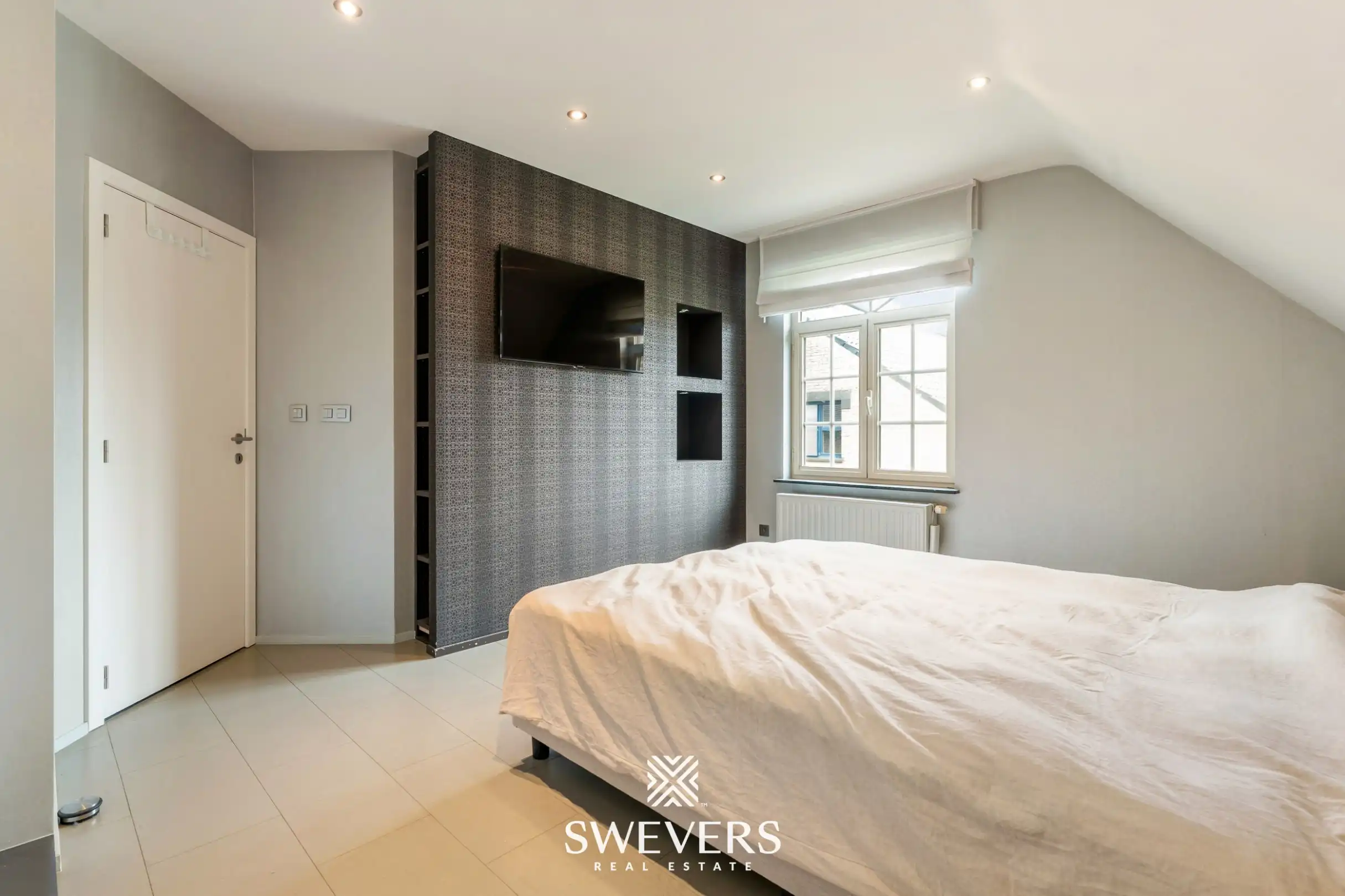 Luxueuze villa op zonrijk perceel (15a 35ca) te Beringen foto 16