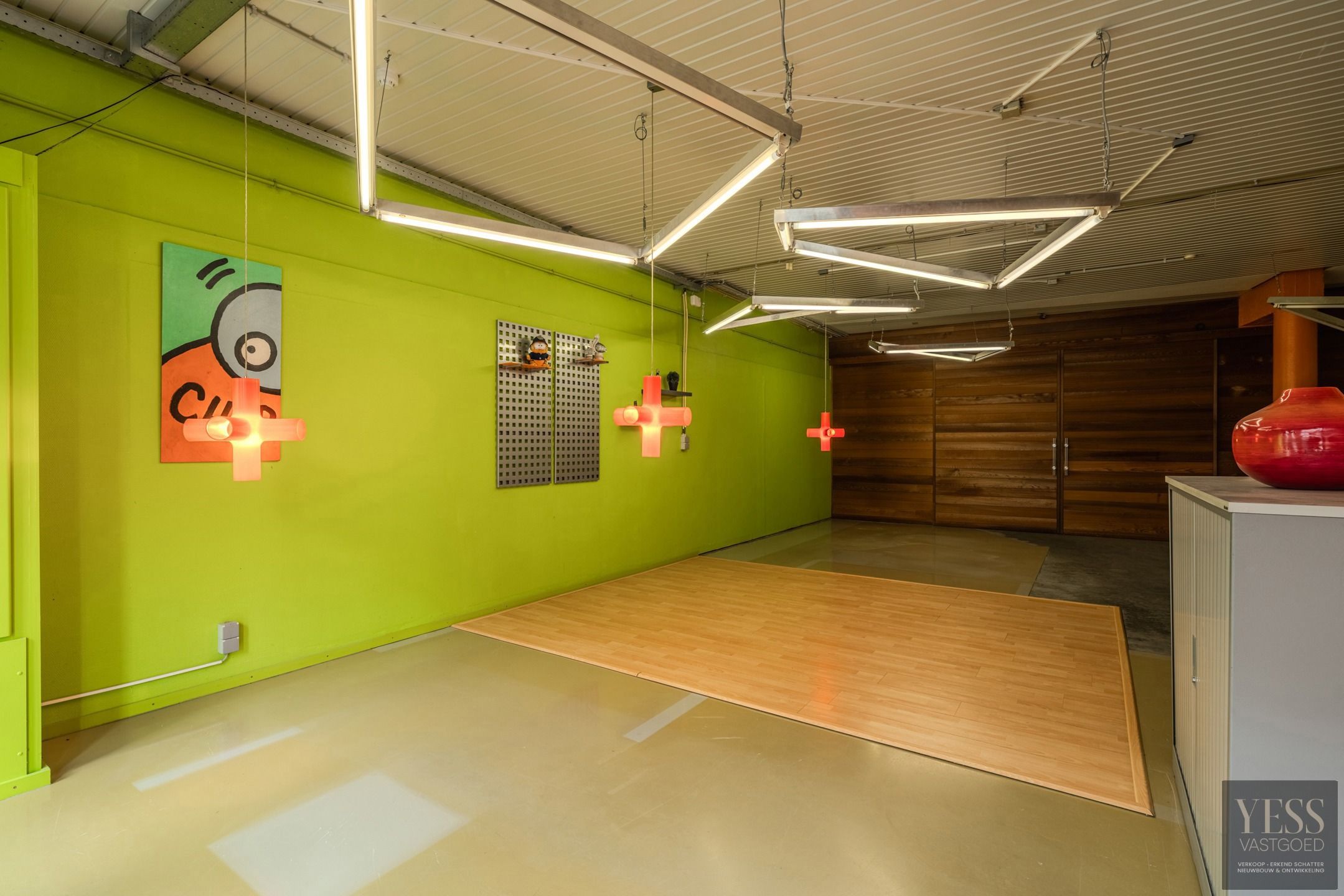 Atelier/magazijn 475m2 met winkelruimte, bureau te Oudenburg foto 4