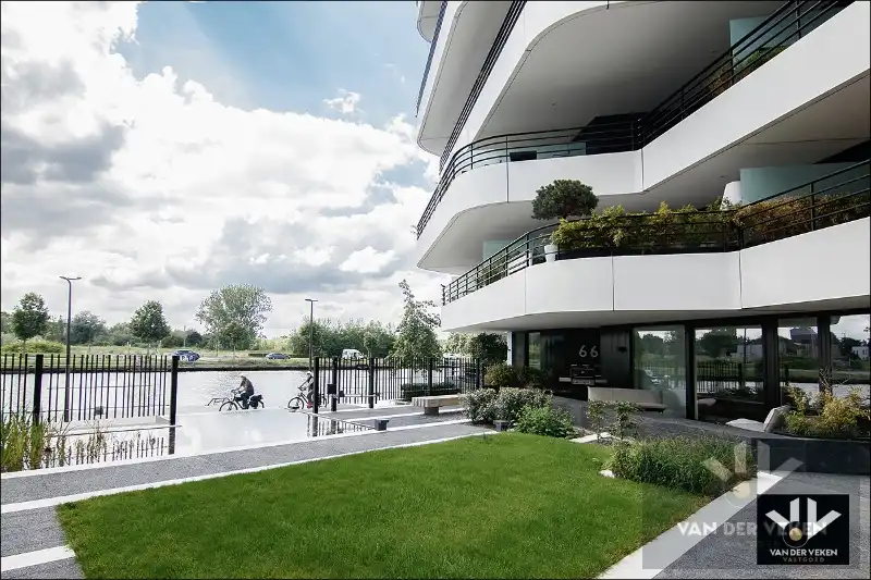 2-SLPKAPP MET ZONNETERRAS EN WATERZICHT ZUIDZICHT IV foto 18