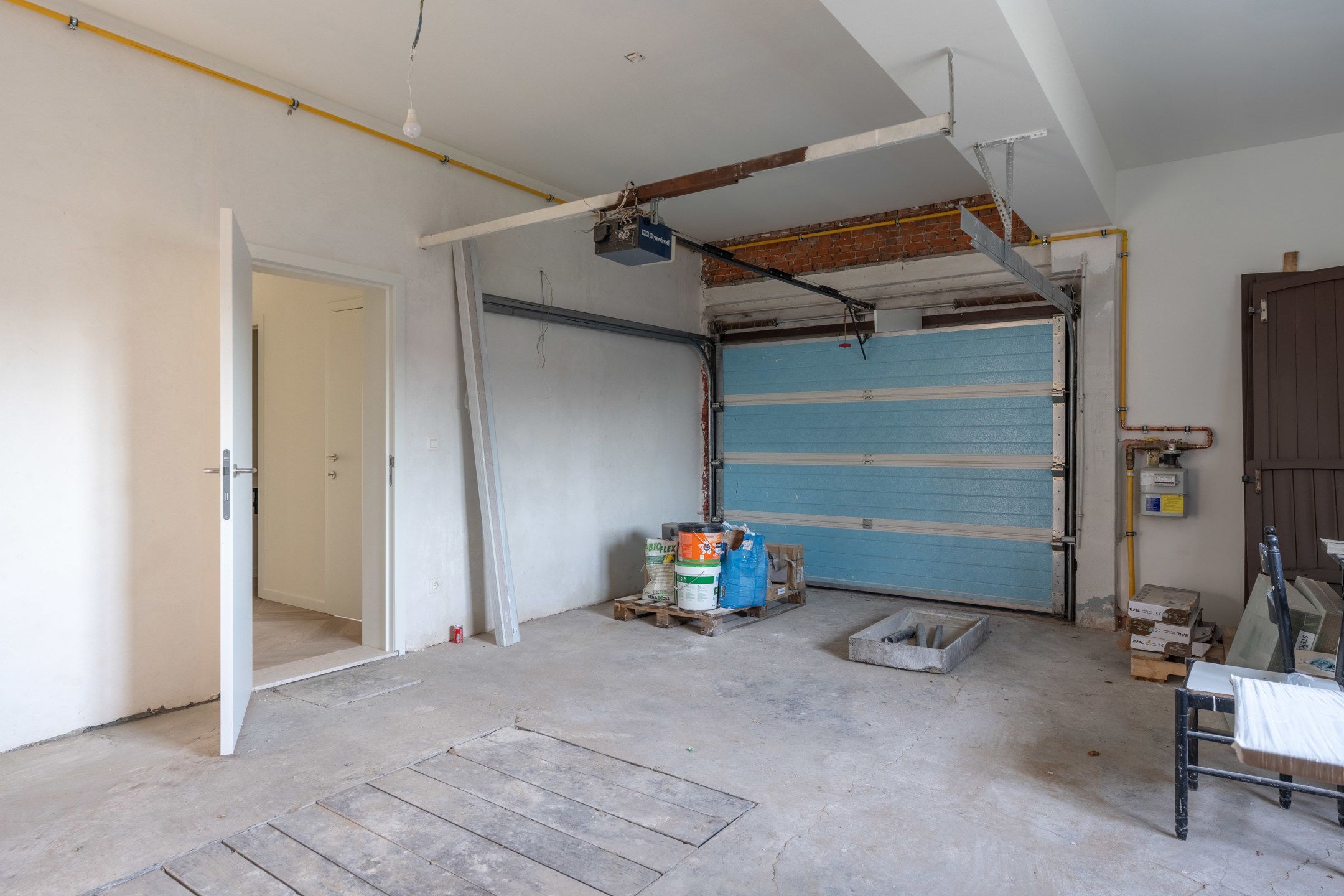 Gerenoveerde woning met 4 slaapkamers op 375m² te Arendonk. foto 11
