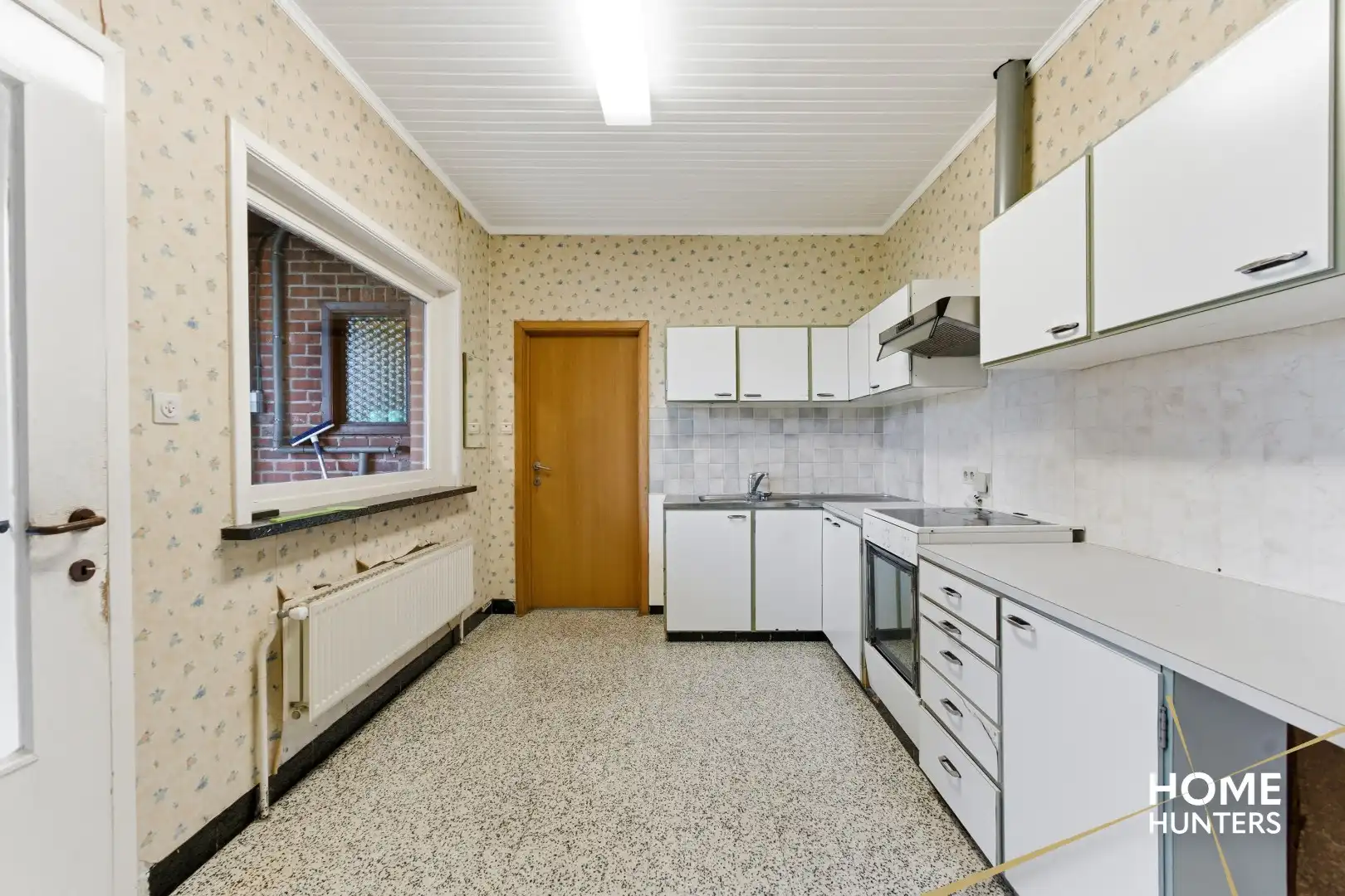 Villa met loods op royaal perceel op rustige ligging te Wijtschate! foto 24